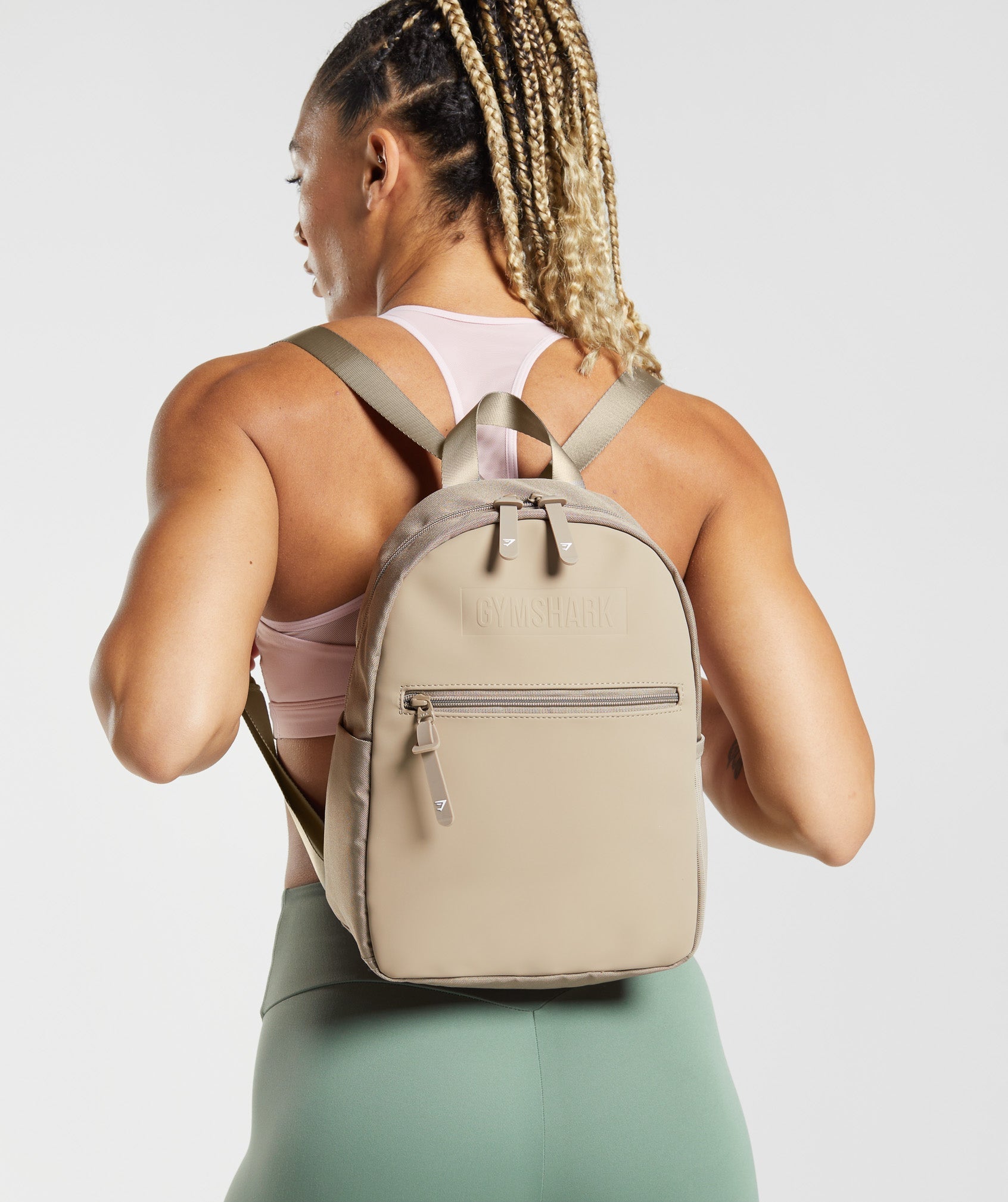 gymshark-everyday-mini-backpack-cement-brown-ss23