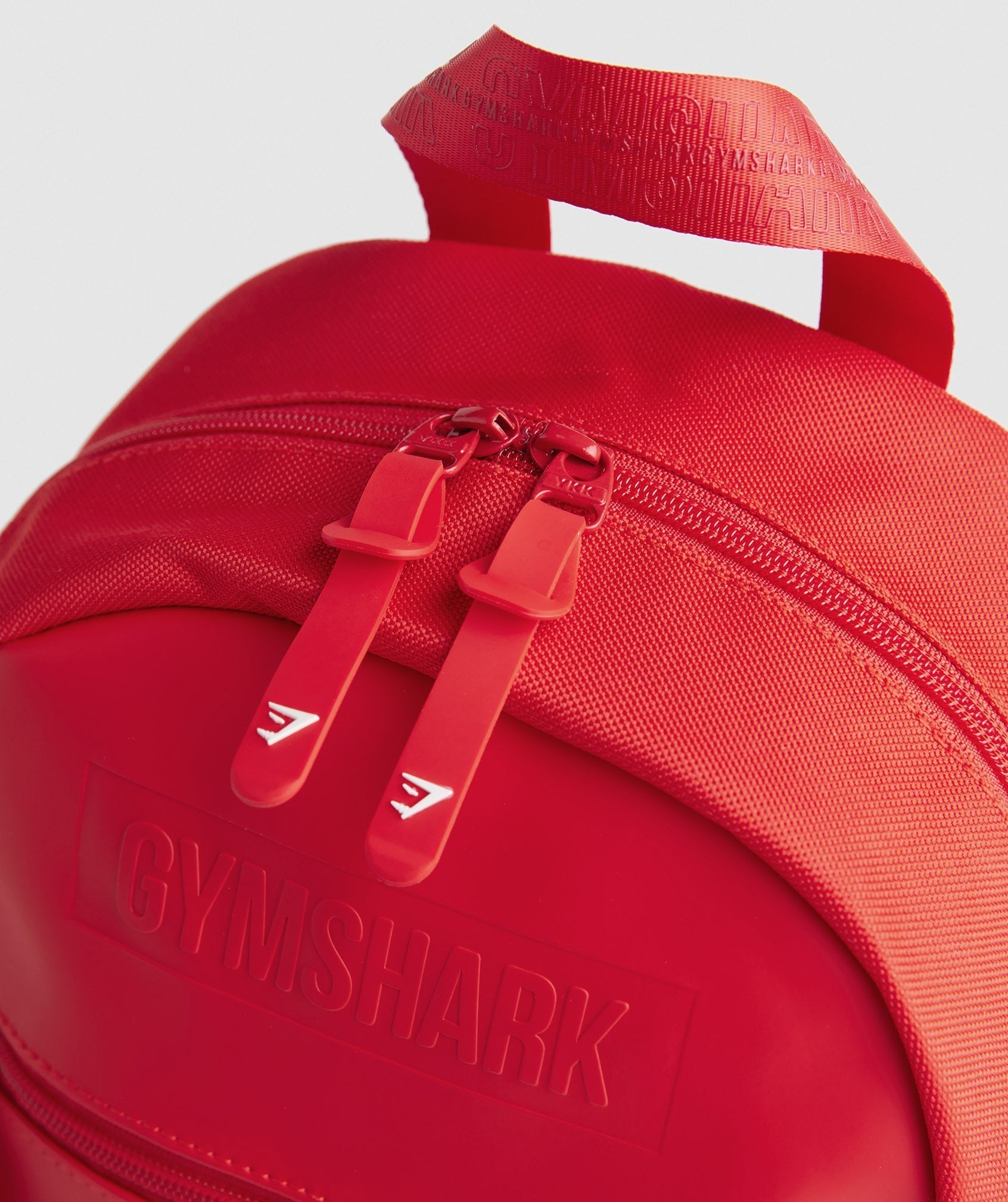 gymshark-everyday-mini-backpack-chilli-red-aw22