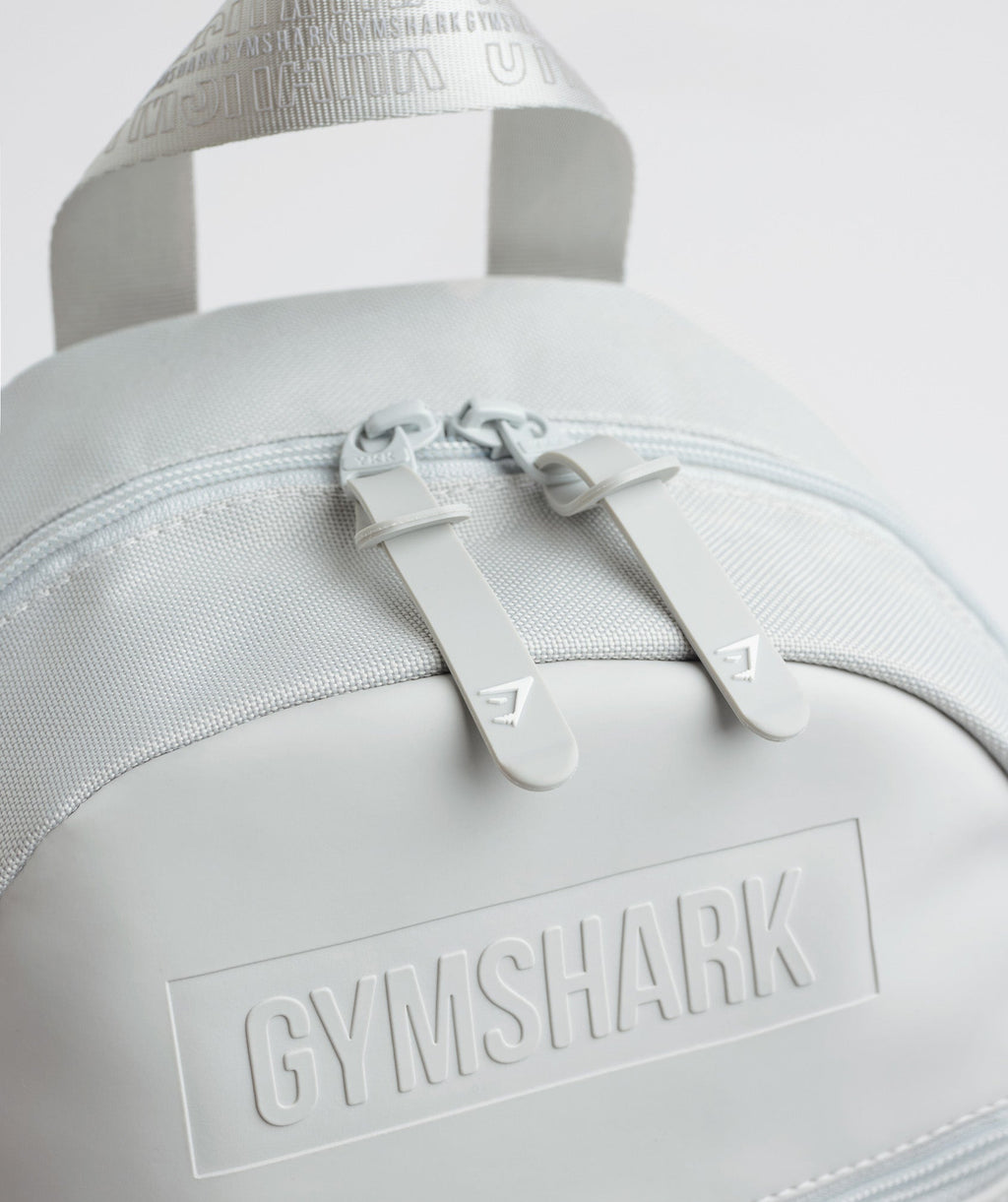 gymshark-everyday-mini-backpack-light-grey-aw21