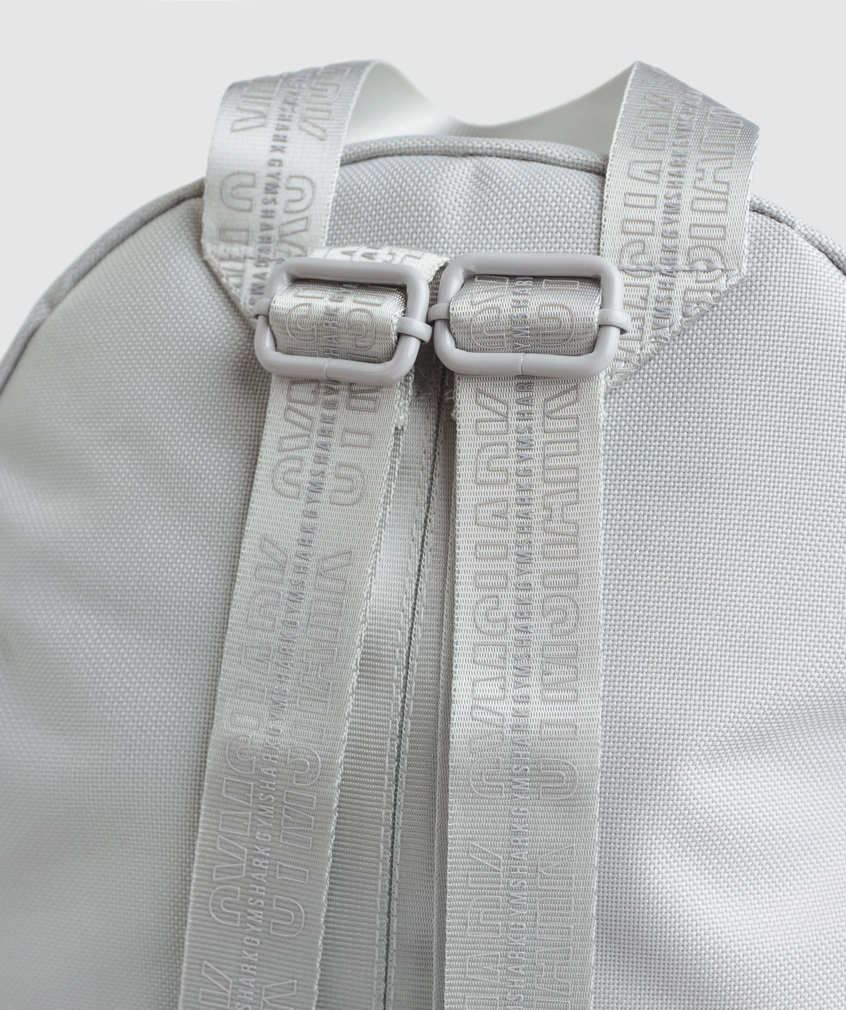 gymshark-everyday-mini-backpack-light-grey-aw21