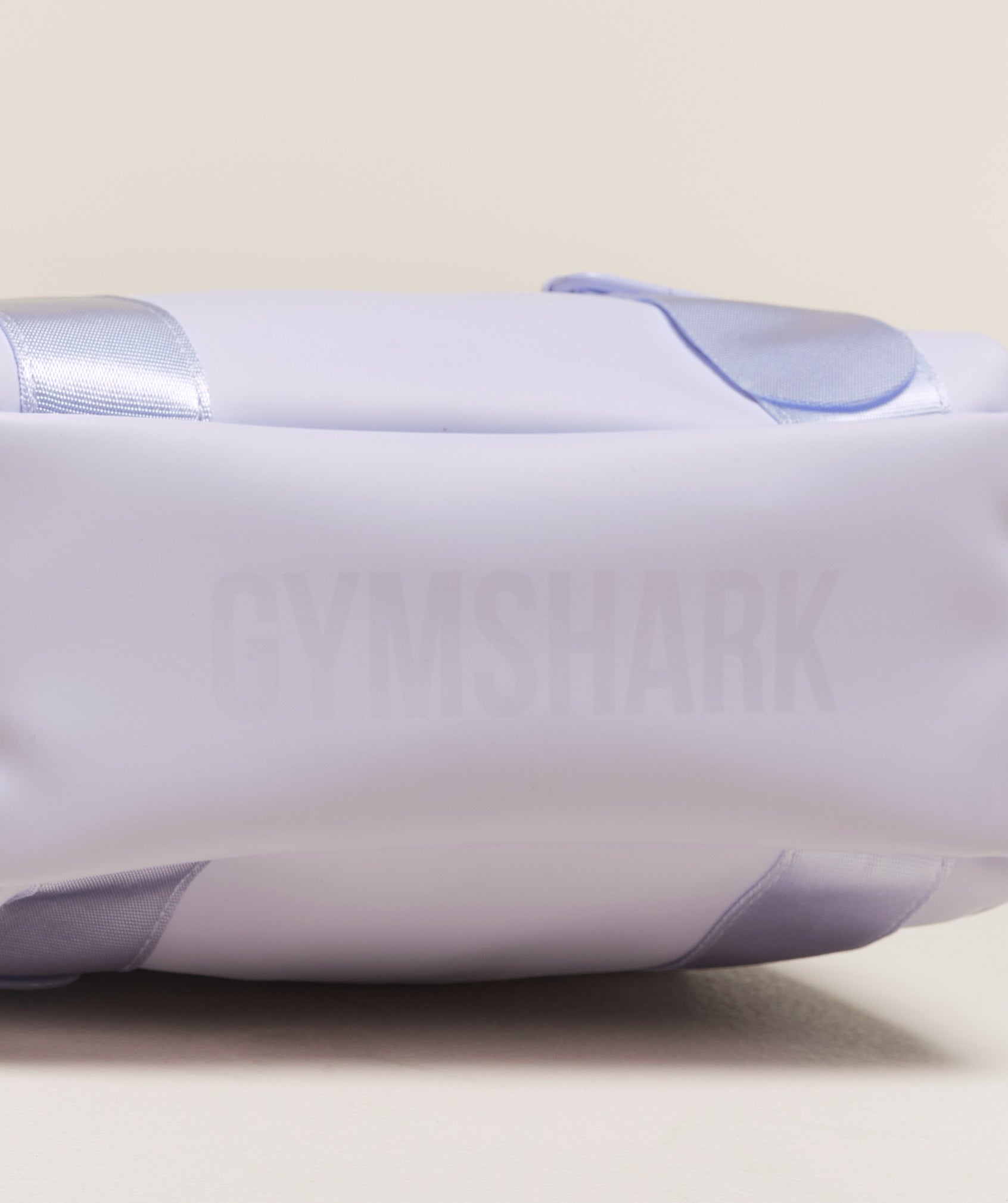 gymshark-everyday-mini-holdall-fresh-lilac-ss25