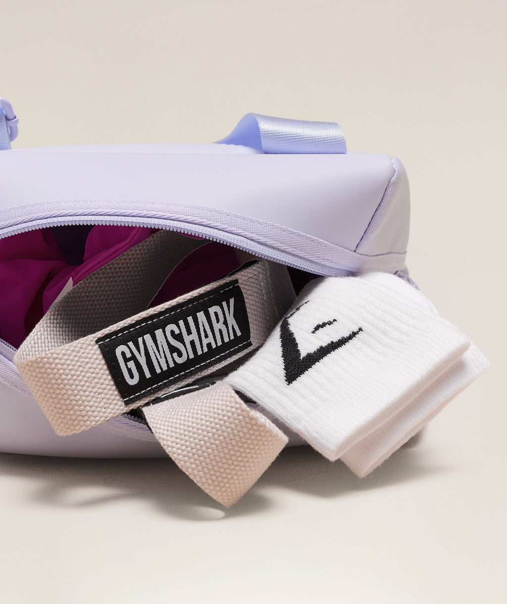 gymshark-everyday-mini-holdall-fresh-lilac-ss25