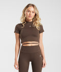 gymshark-everyday-mock-neck-ribbon-t-shirt-archive-brown-aw23