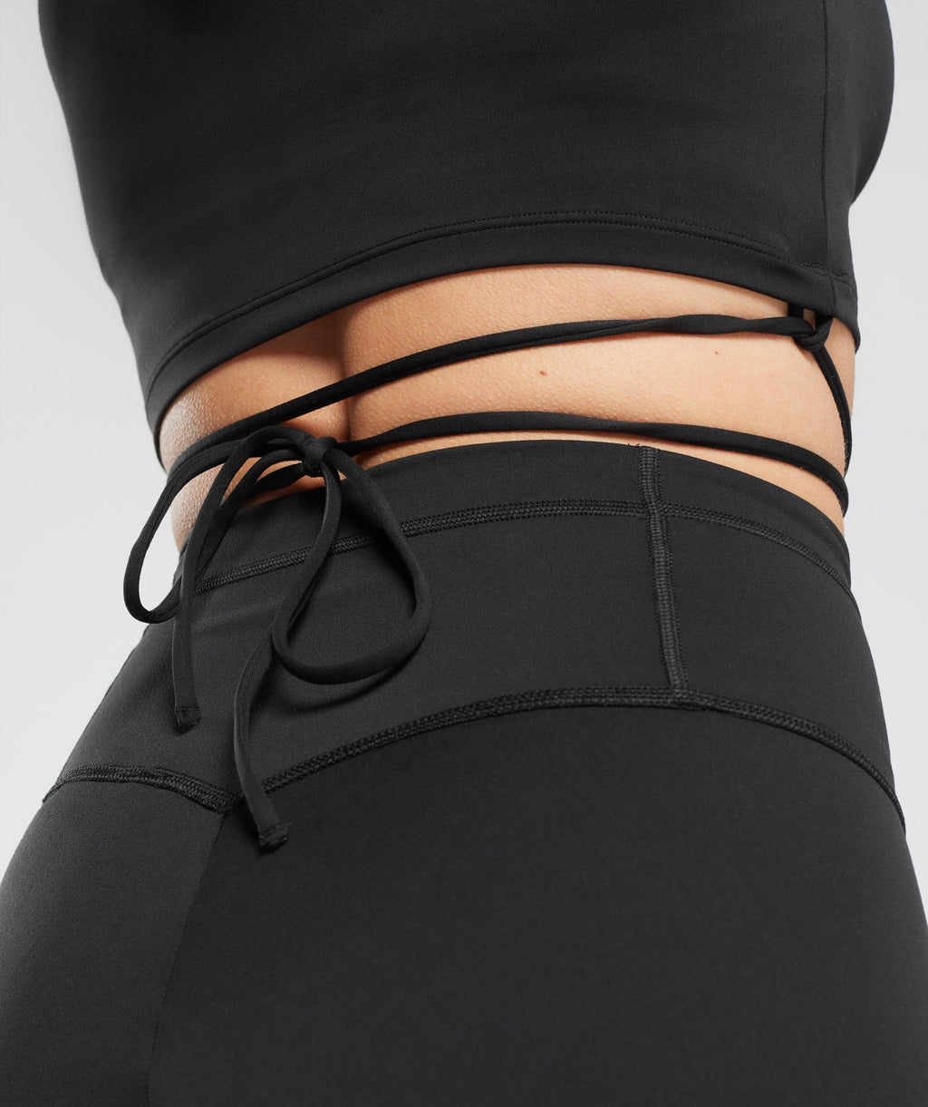 gymshark-everyday-mock-neck-ribbon-t-shirt-black-aw23