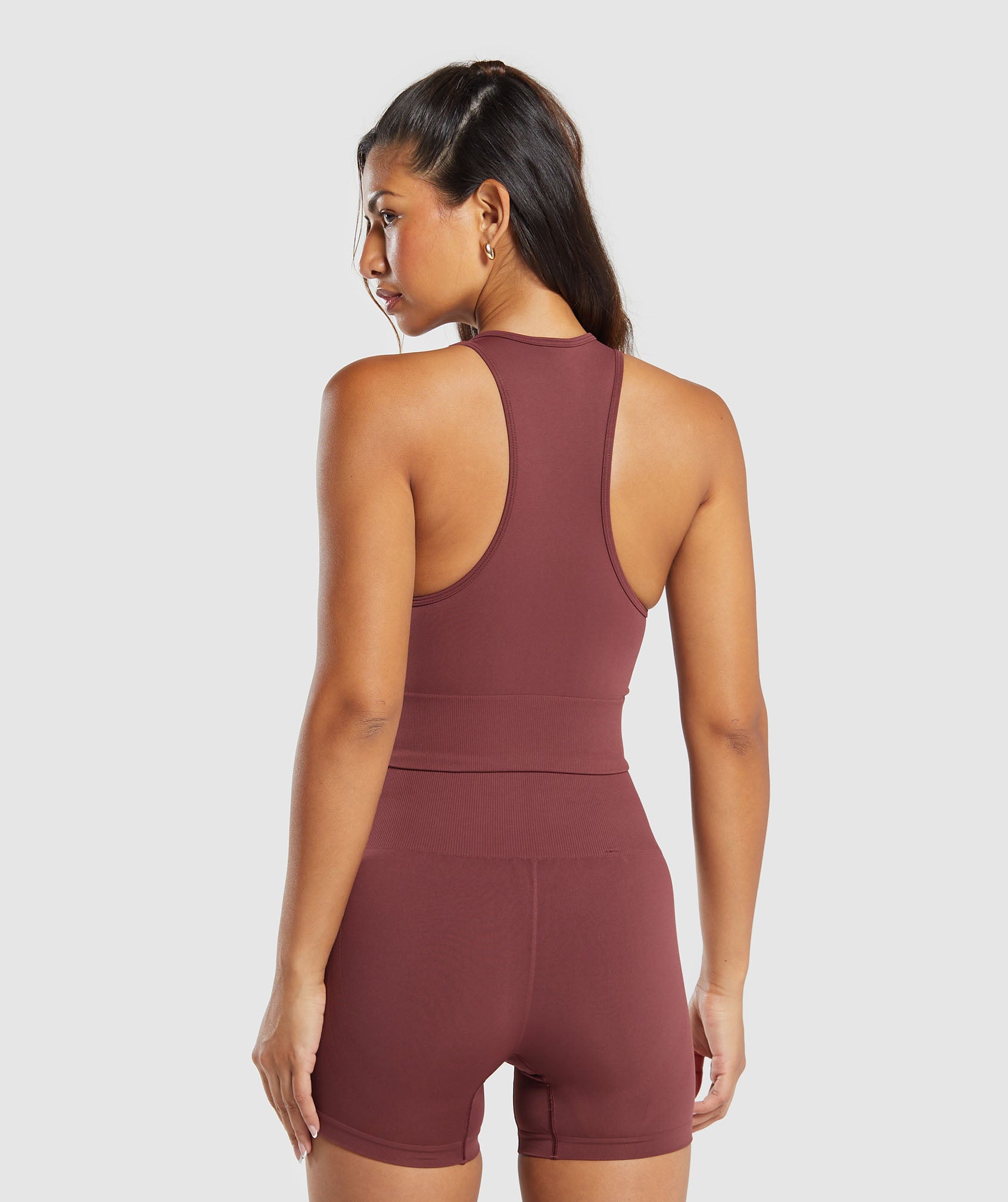 gymshark-everyday-seamless-crop-tank-burgundy-brown-aw24