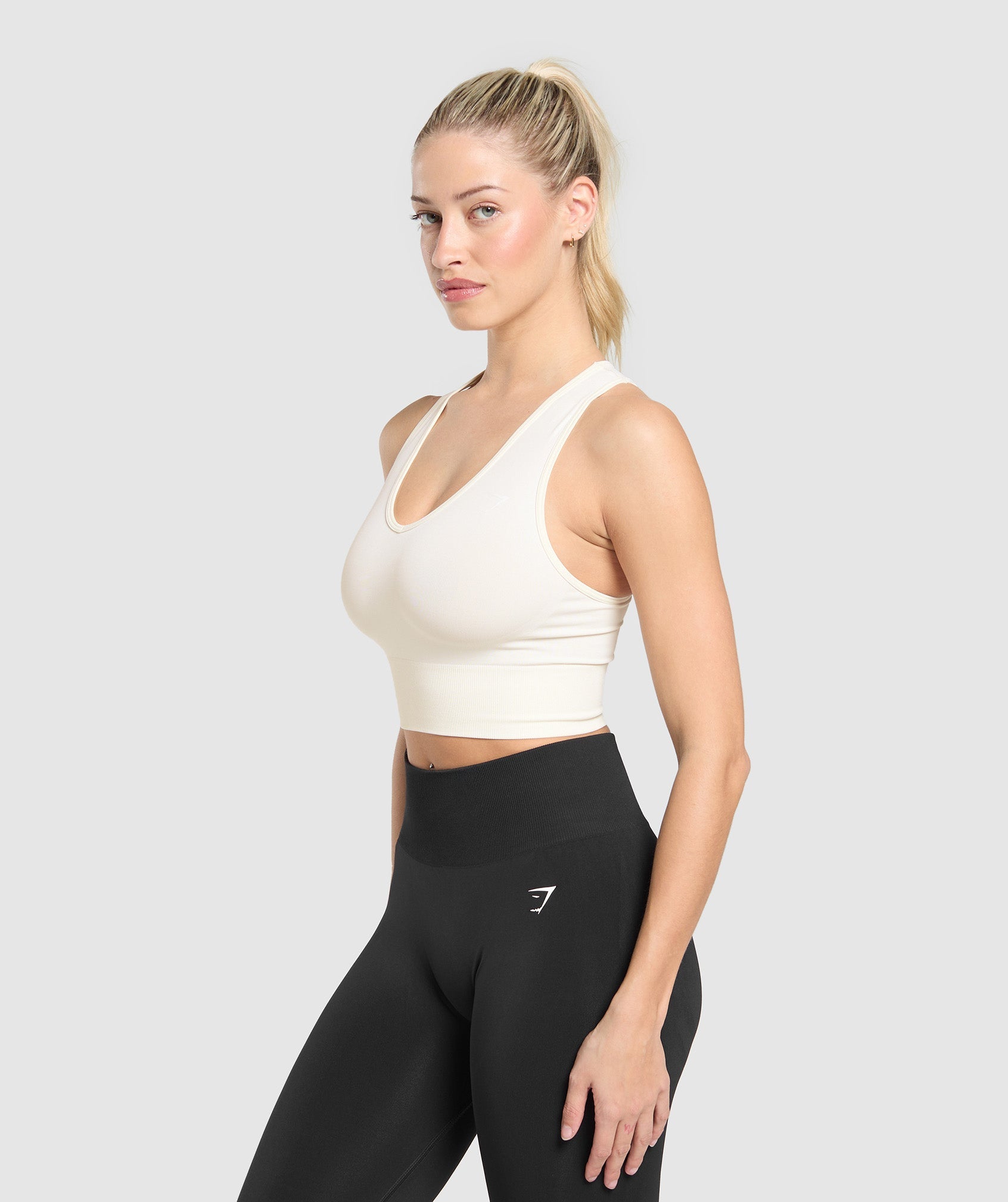 gymshark-everyday-seamless-crop-tank-soft-white-ss25