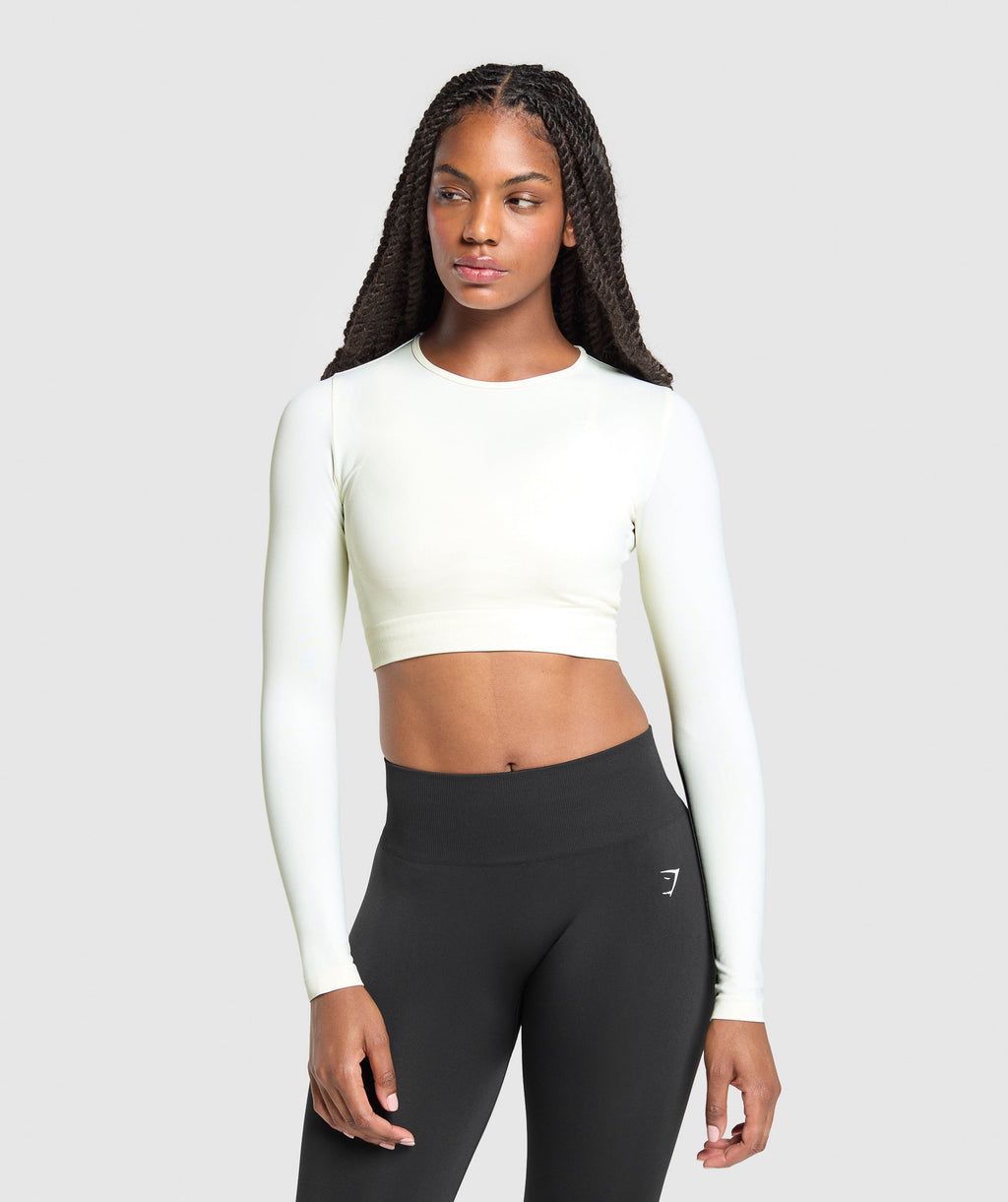 gymshark-everyday-seamless-long-sleeve-crop-top-soft-white-ss25