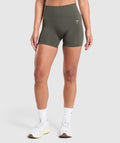 gymshark-everyday-seamless-shorts-strength-green-aw24