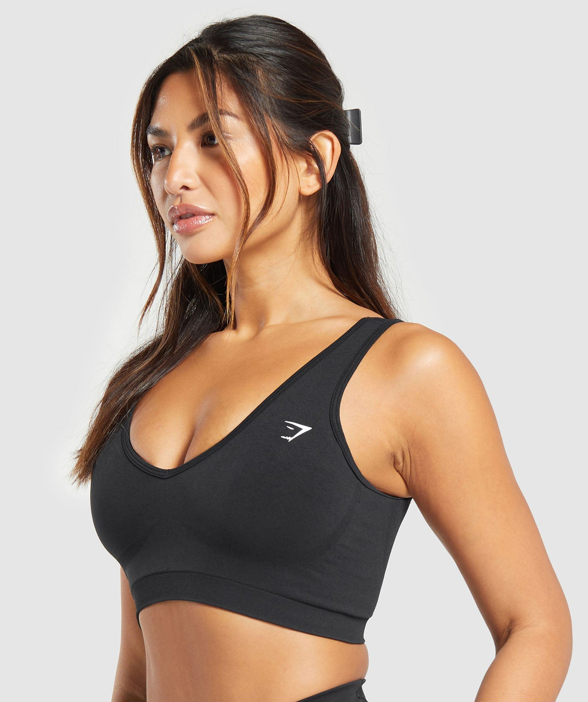 gymshark-everyday-seamless-sports-bra-black-ss24