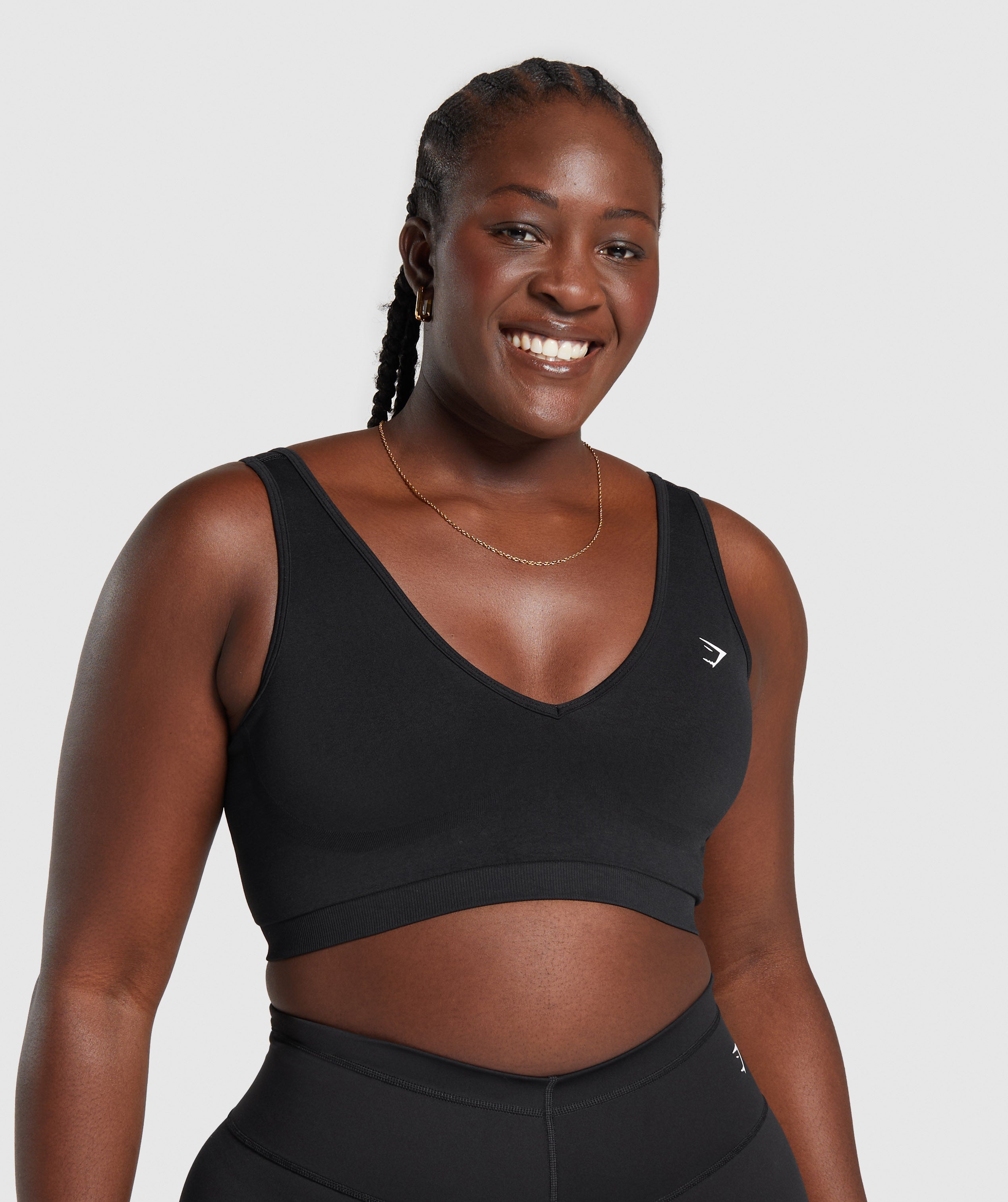 gymshark-everyday-seamless-sports-bra-black-ss24