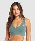 gymshark-everyday-seamless-sports-bra-cargo-teal-ss24
