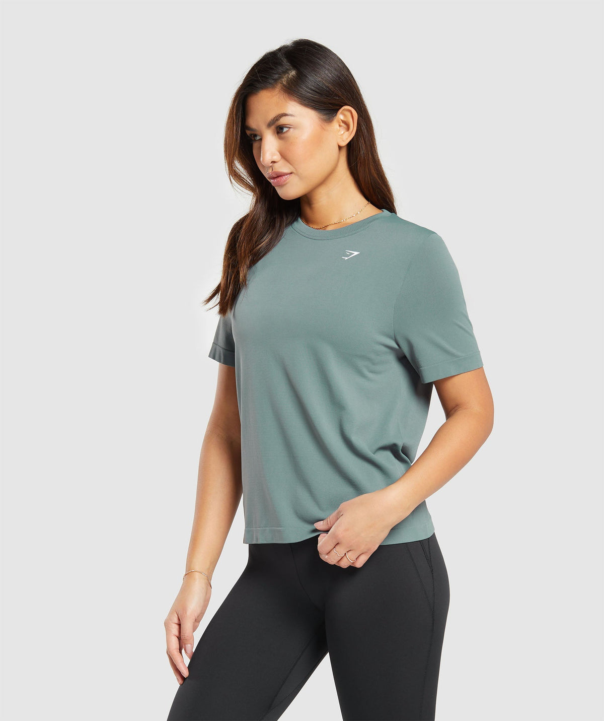 gymshark-everyday-seamless-t-shirt-cargo-teal-ss24