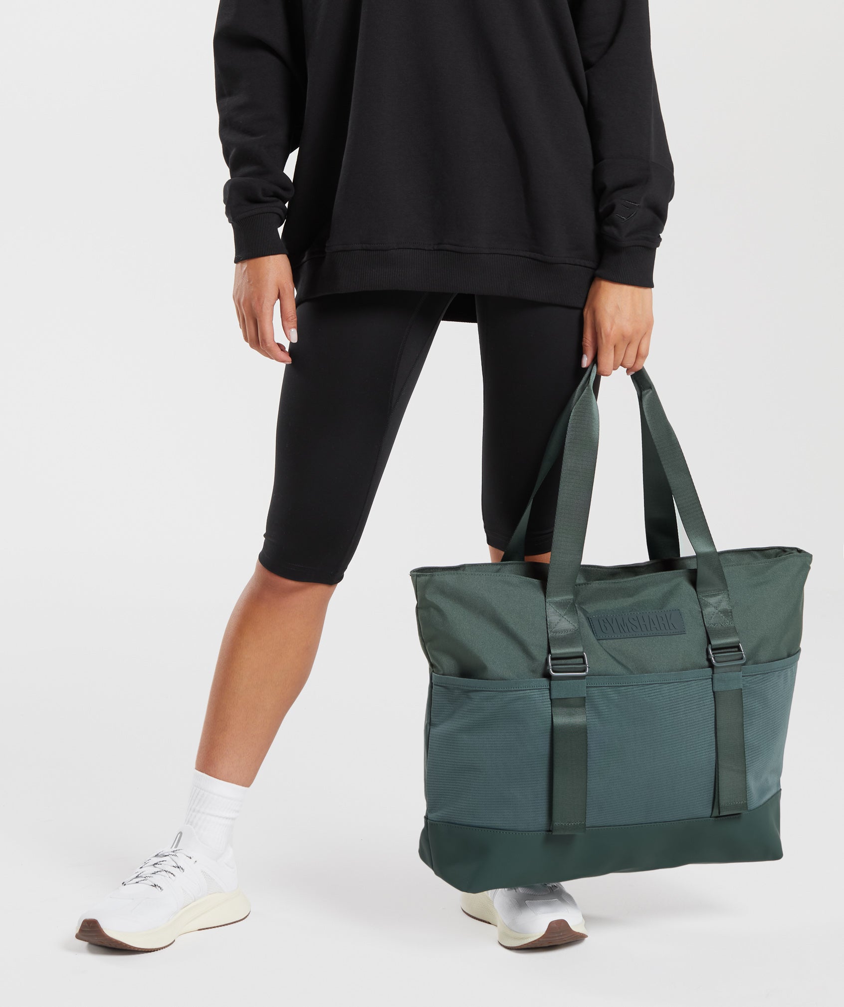 gymshark-everyday-tote-fog-green-aw23