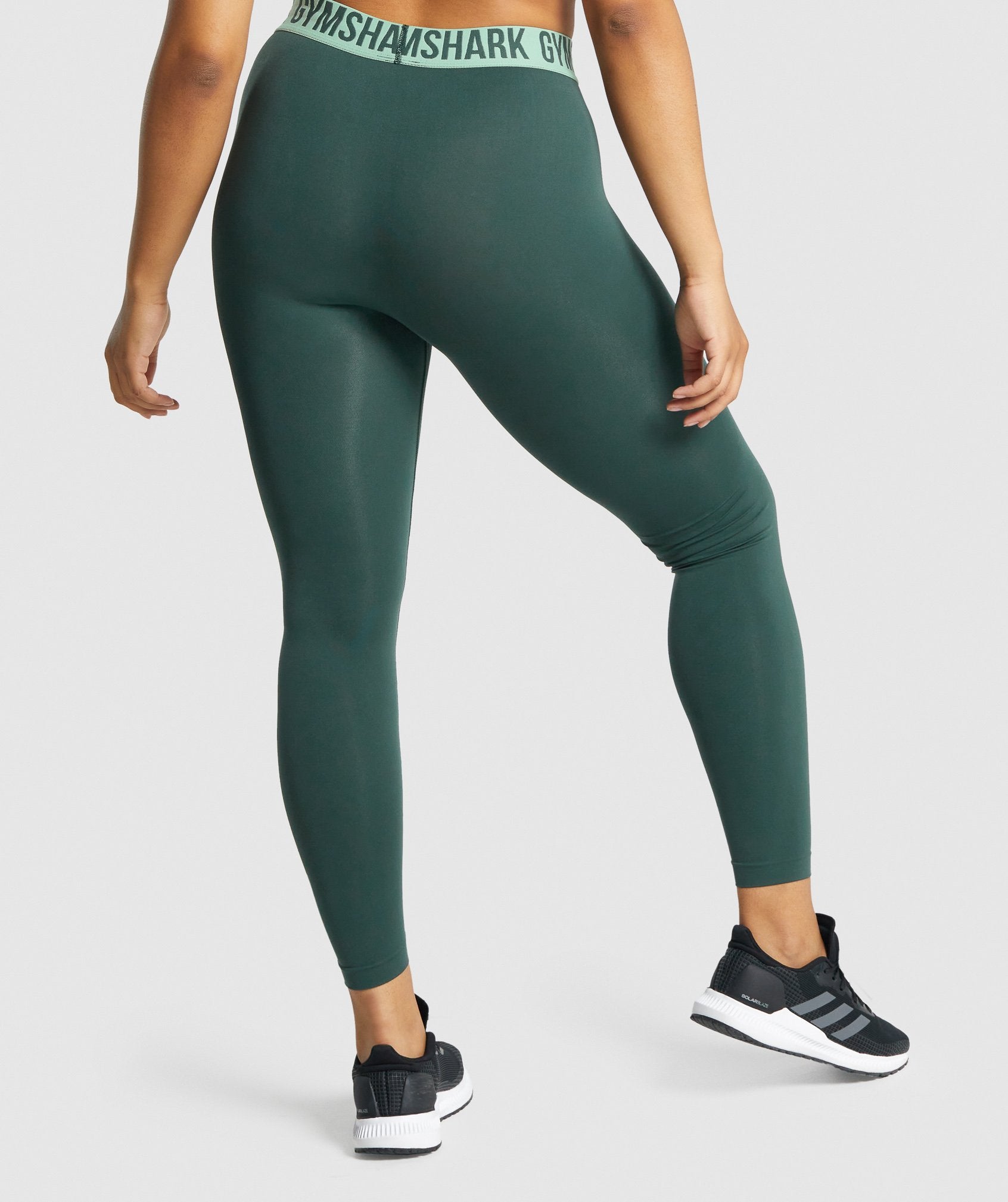 gymshark-fit-seamless-leggings-dark-green-aw21
