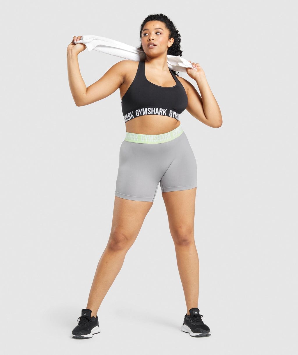 gymshark-fit-seamless-shorts-smokey-grey
