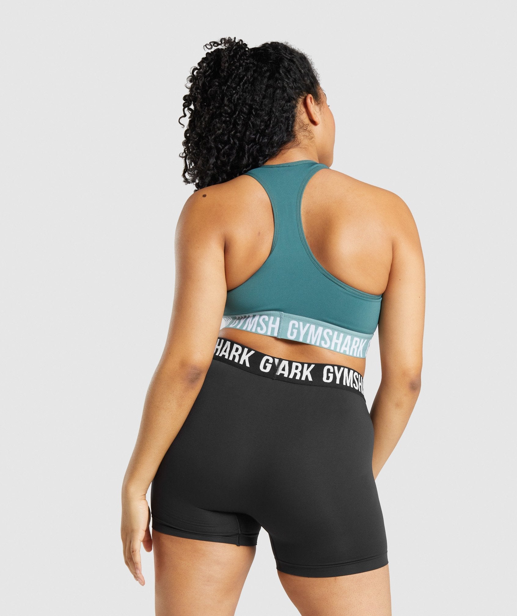 gymshark-fit-seamless-sports-bra-dark-green