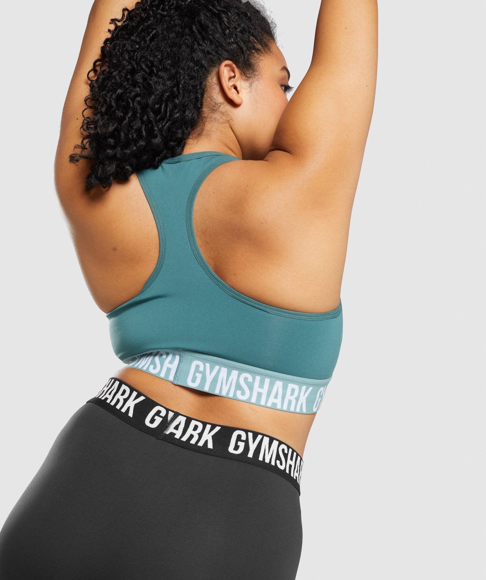 gymshark-fit-seamless-sports-bra-dark-green