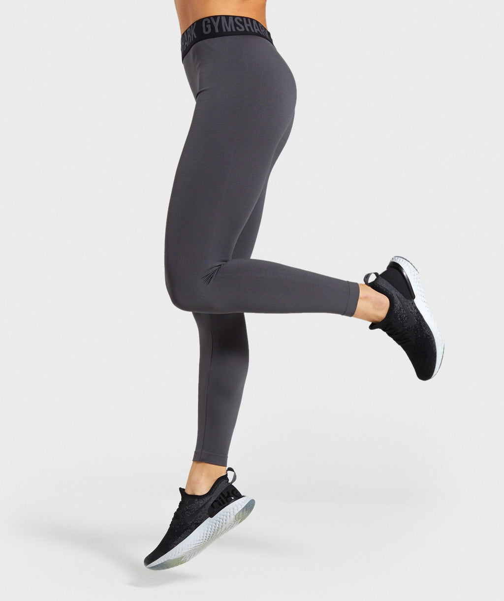 gymshark-fit-leggings-charcoal-black