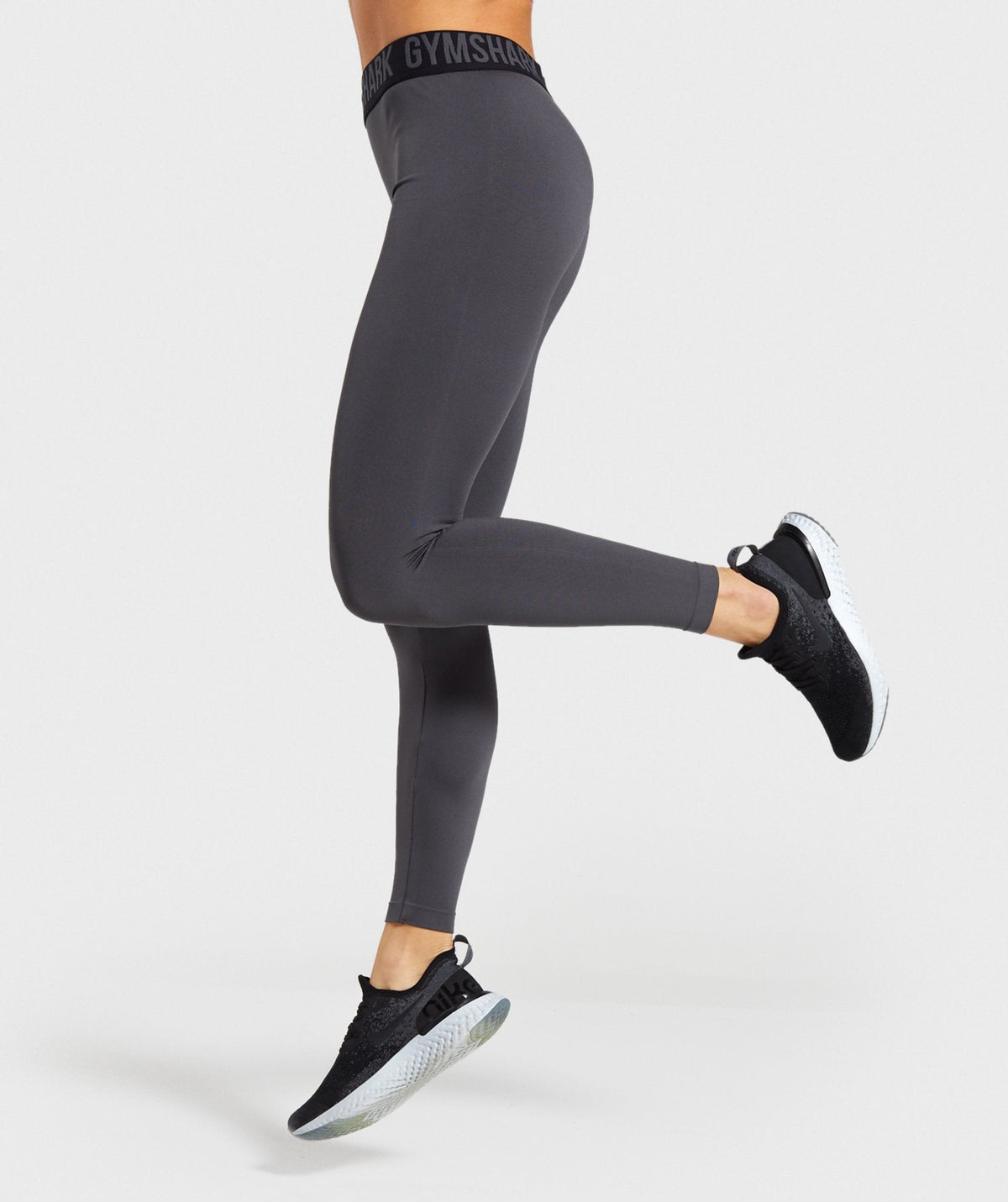gymshark-fit-leggings-charcoal-black