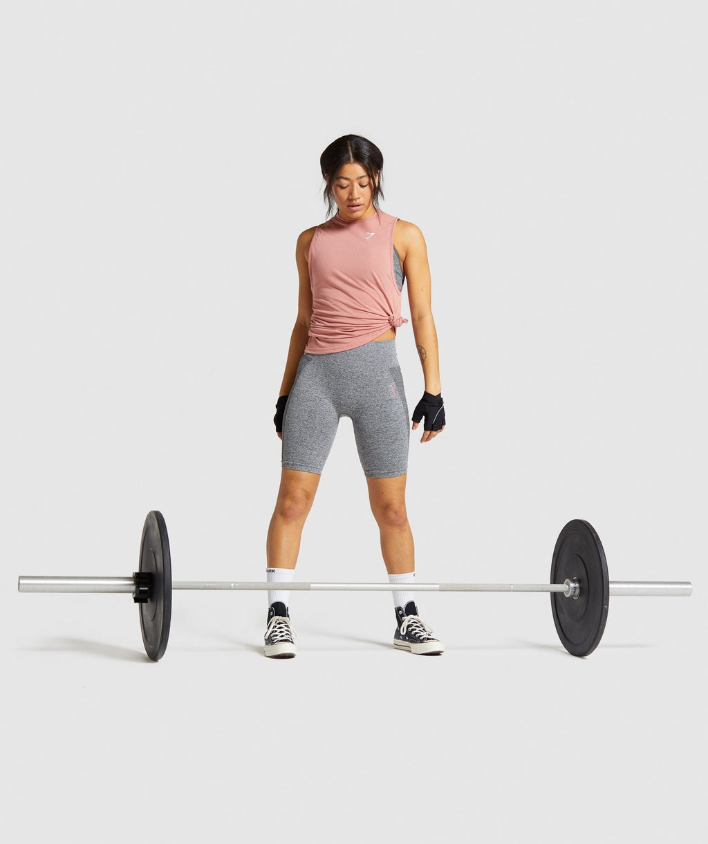 gymshark-flex-cycling-shorts-charcoal-marl-pink