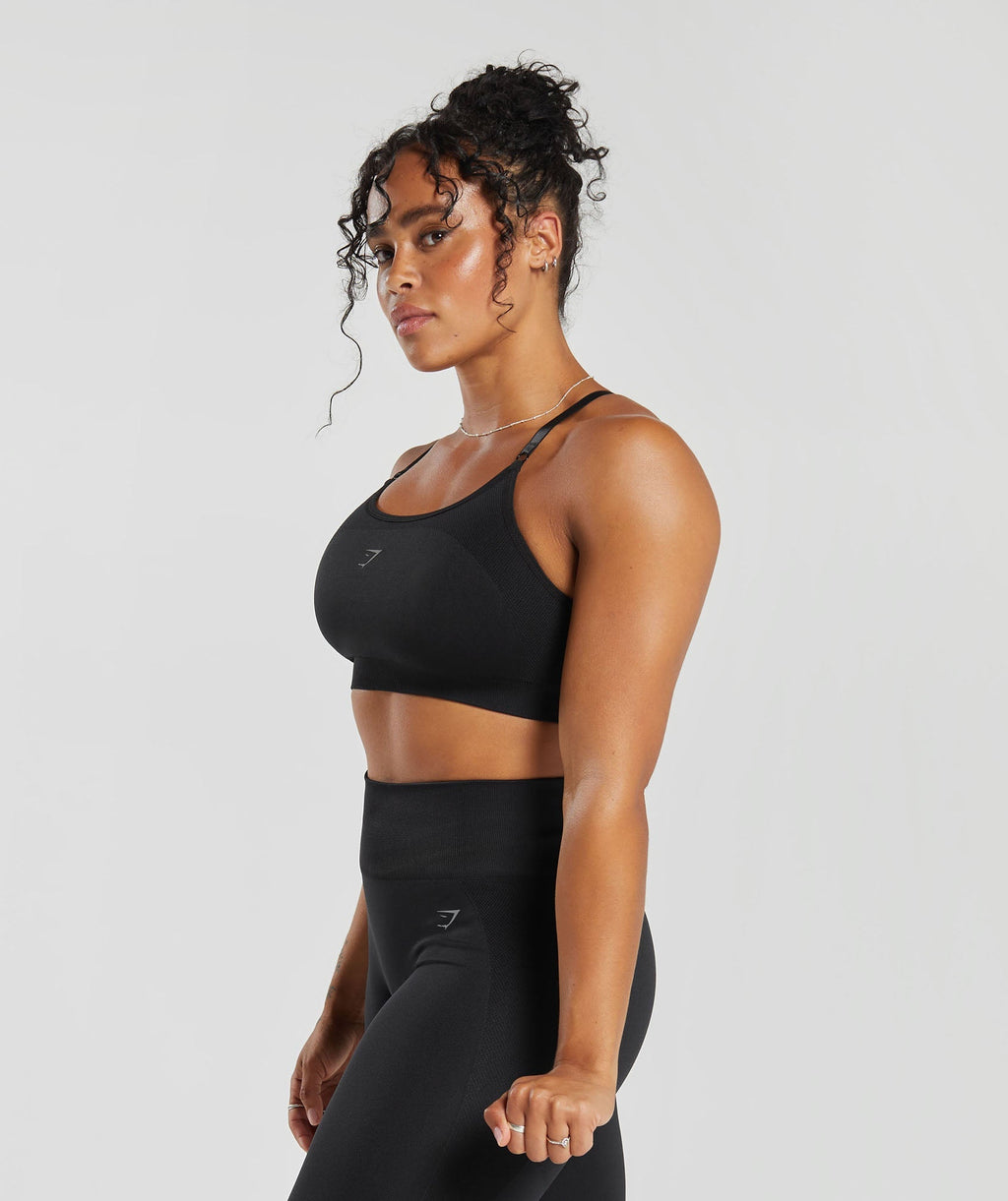 gymshark-flex-strappy-sports-bra-black-aw22