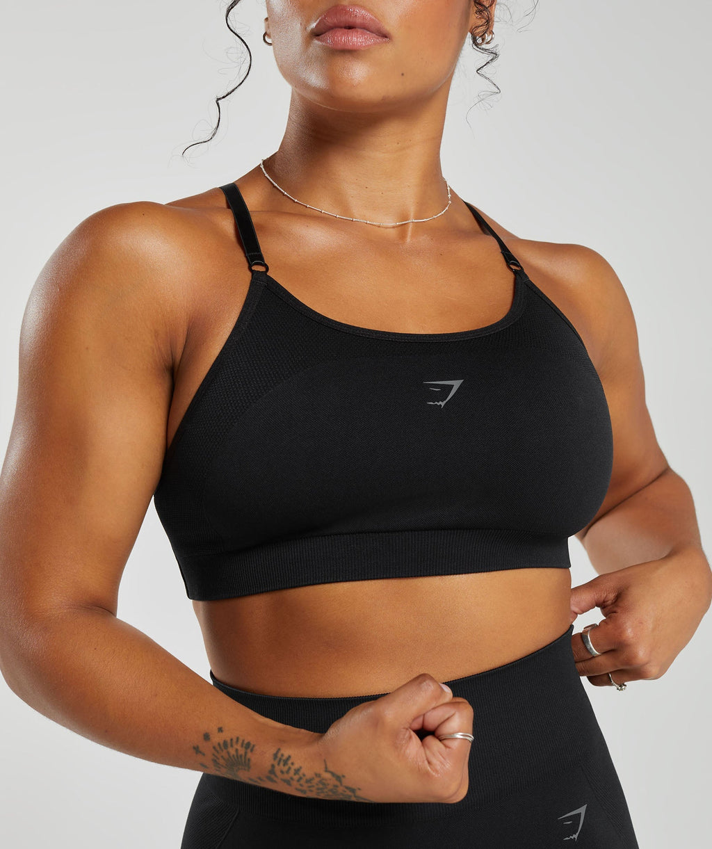 gymshark-flex-strappy-sports-bra-black-aw22