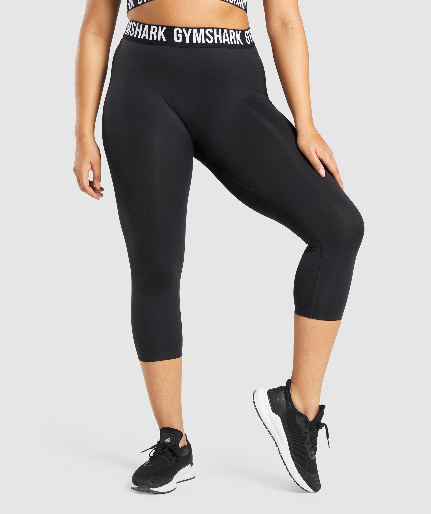 gymshark-fit-seamless-cropped-leggings-black