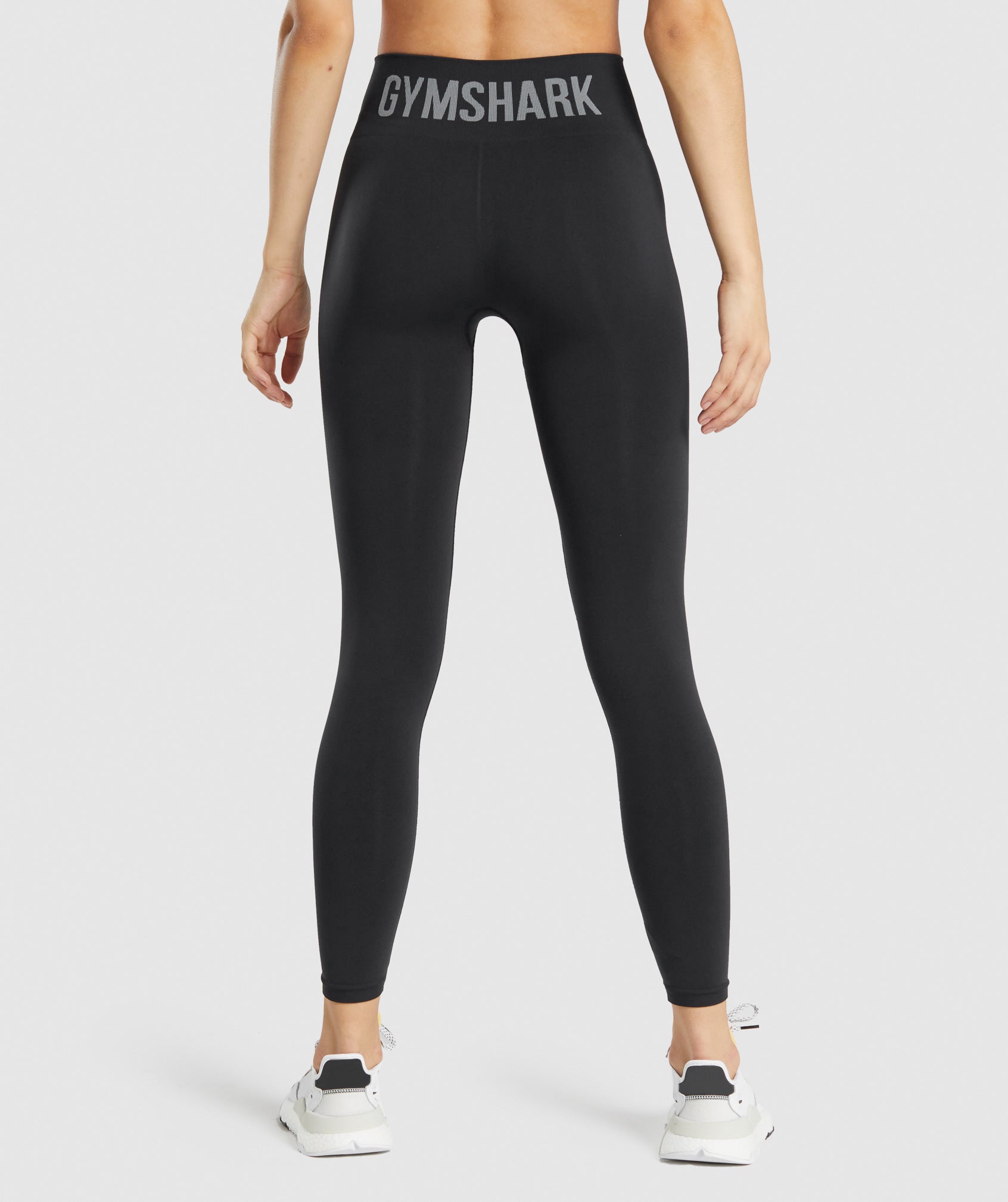 gymshark-fit-seamless-mid-rise-leggings-black-aw21