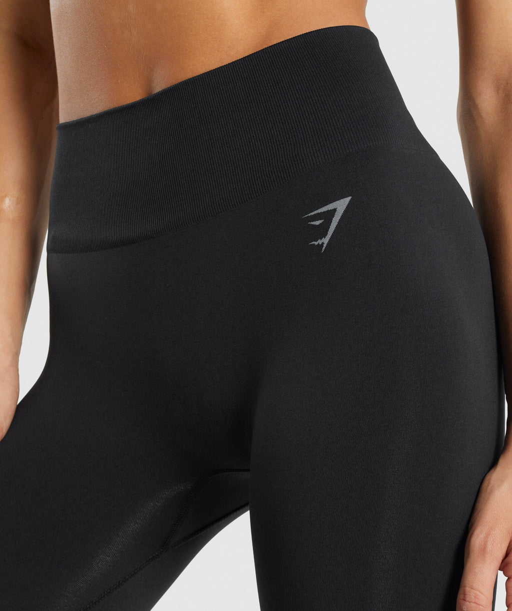 gymshark-fit-seamless-mid-rise-leggings-black-aw21