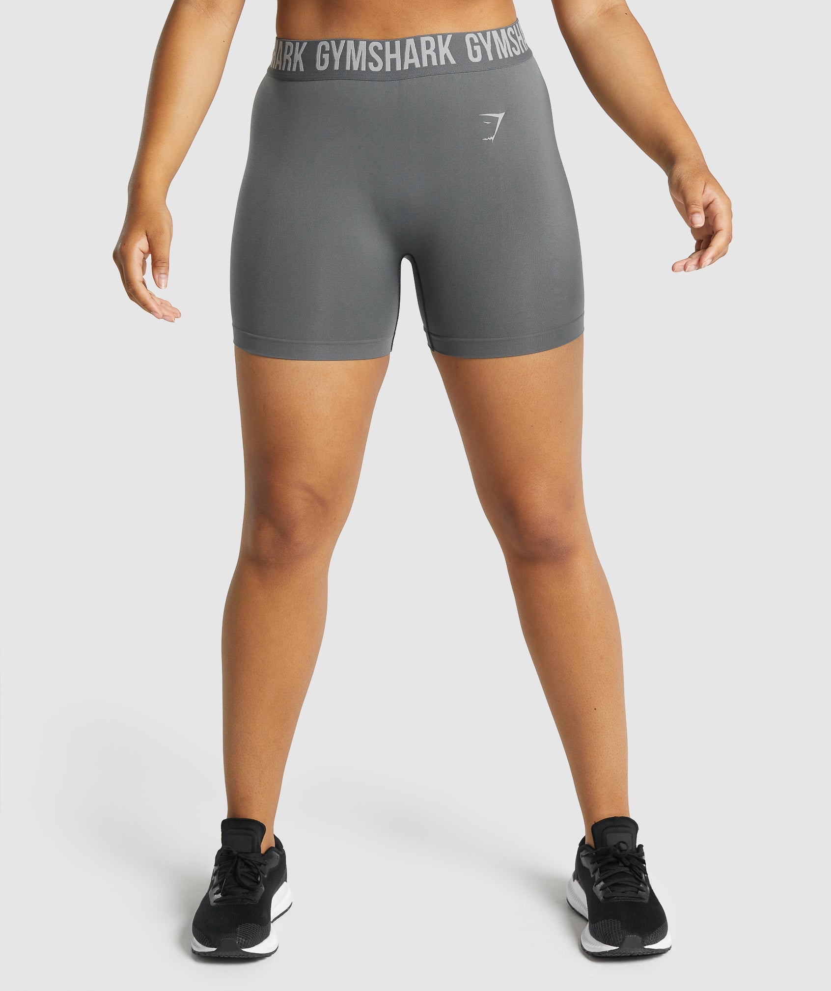 gymshark-fit-seamless-shorts-charcoal-aw21