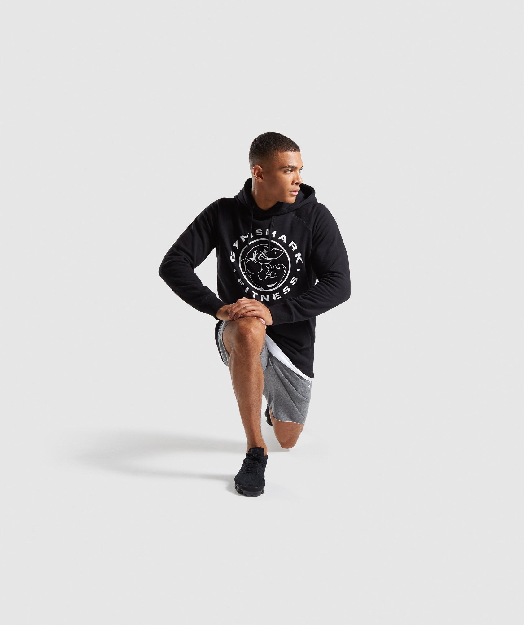 gymshark-fitness-pullover-hoodie-black