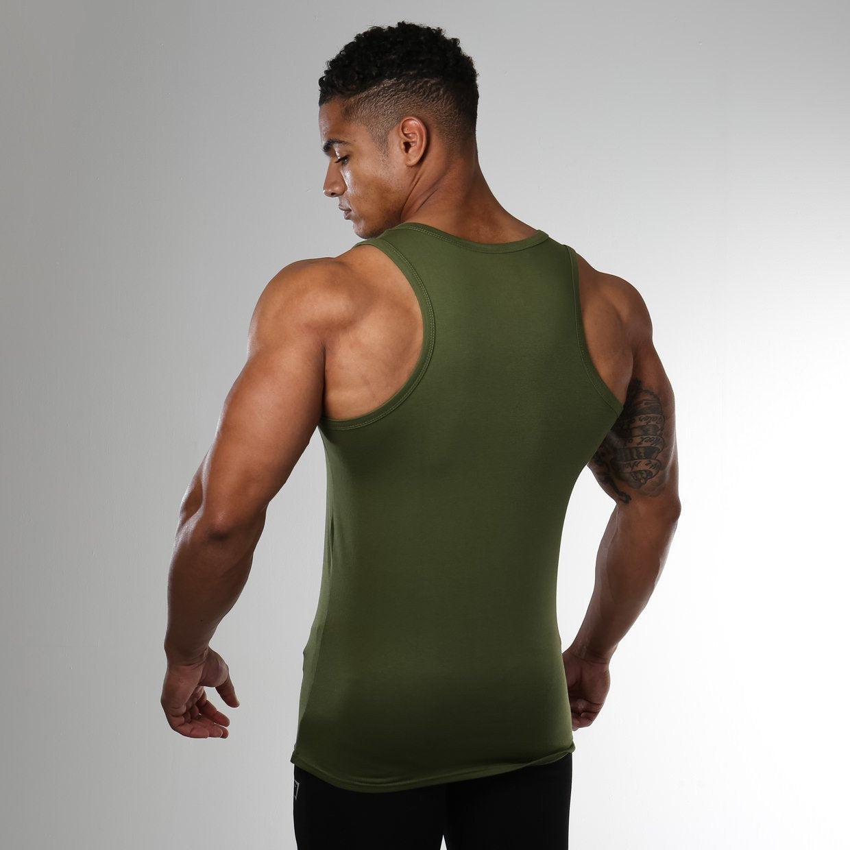 dtn-gymshark-fitness-tank-top-khaki