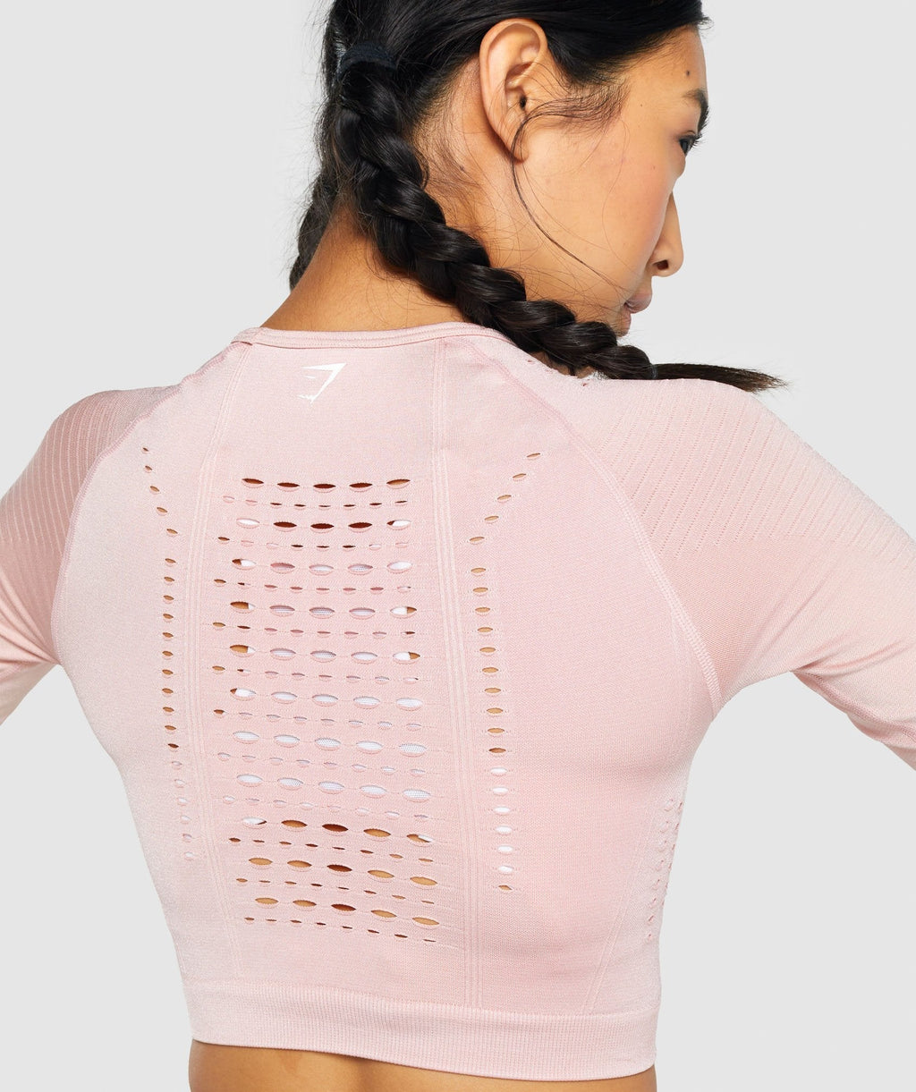 gymshark-glow-long-sleeve-seamless-crop-top-light-pink-aw21