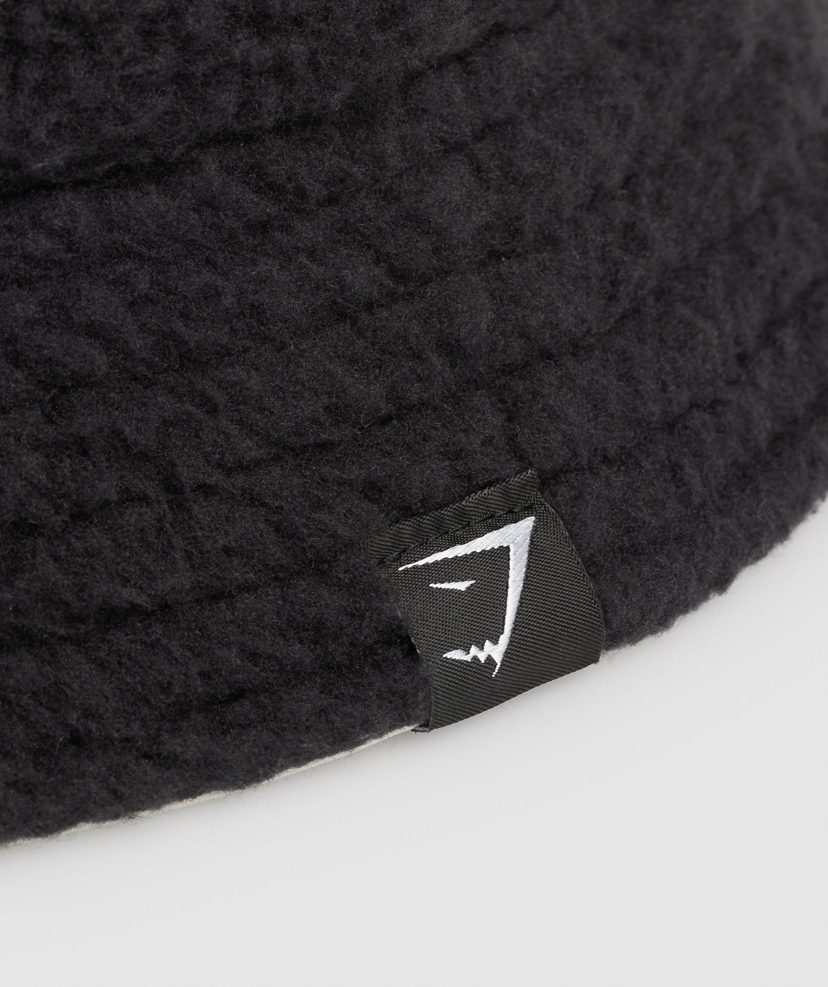 gymshark-fleece-reversible-bucket-hat-black-pebble-grey-aw23-2