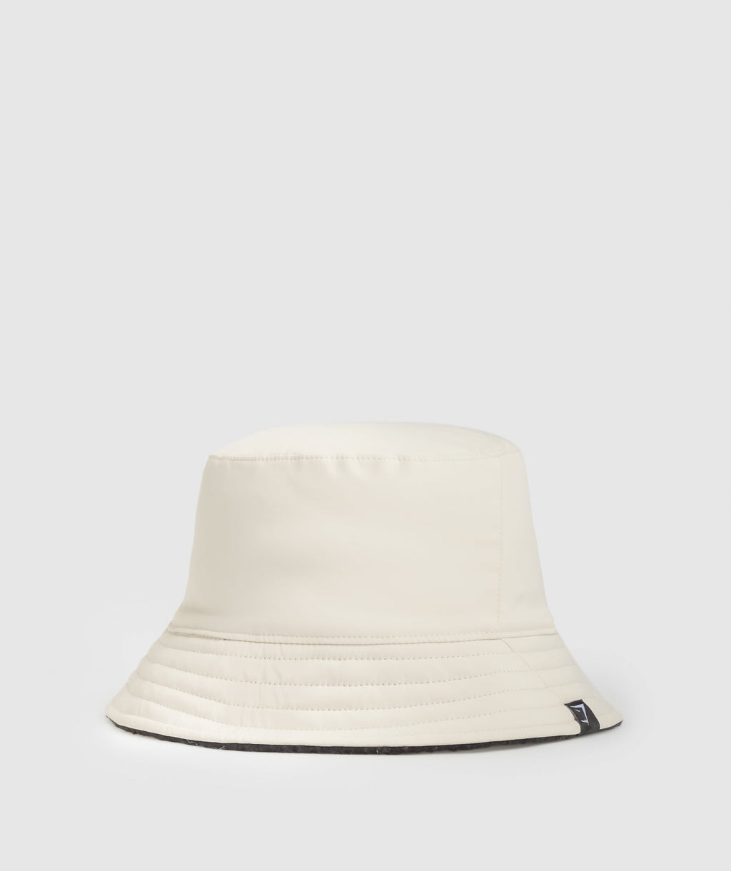 gymshark-fleece-reversible-bucket-hat-black-pebble-grey-aw23-2