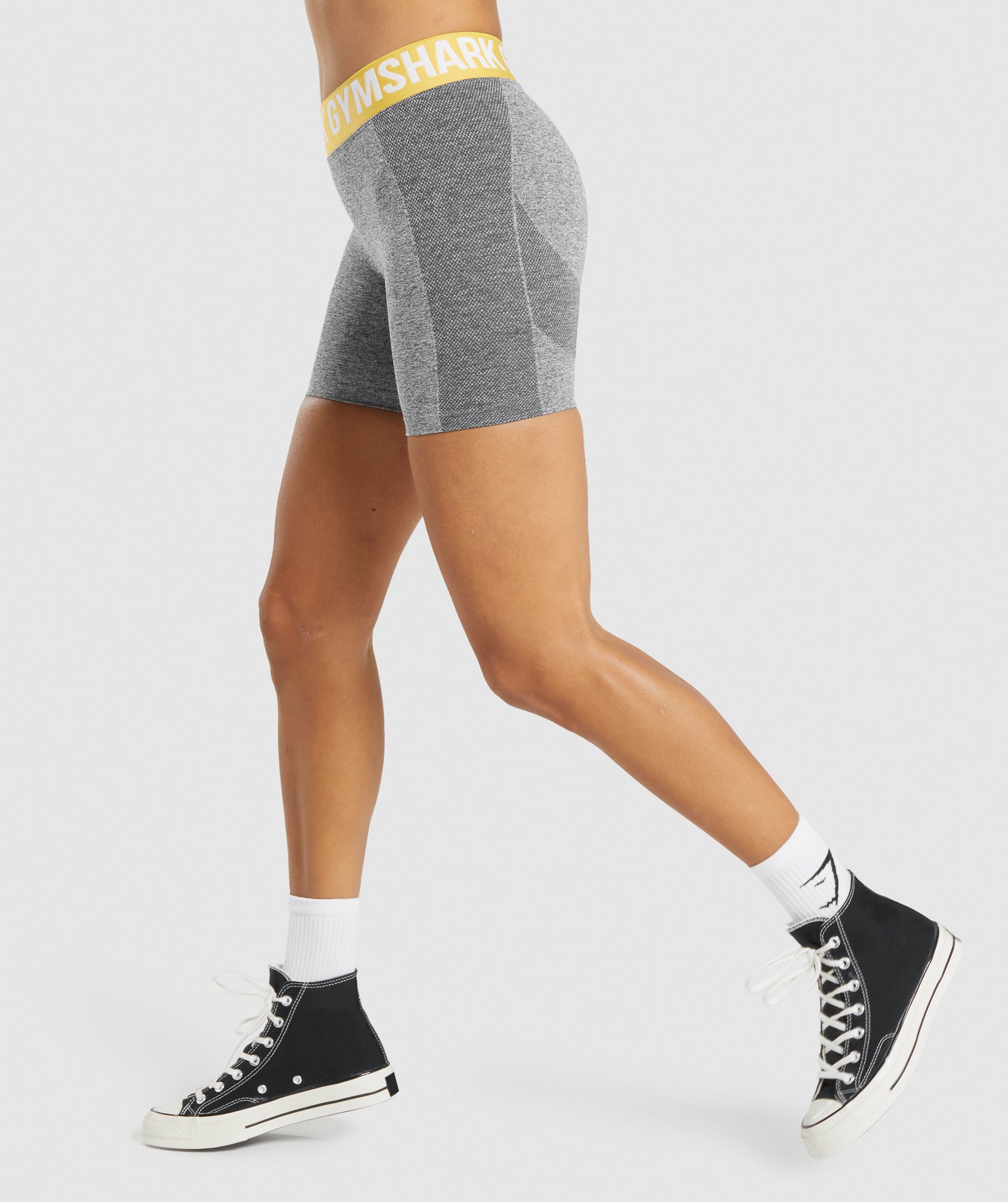 gymshark-flex-shorts-charcoal-marl