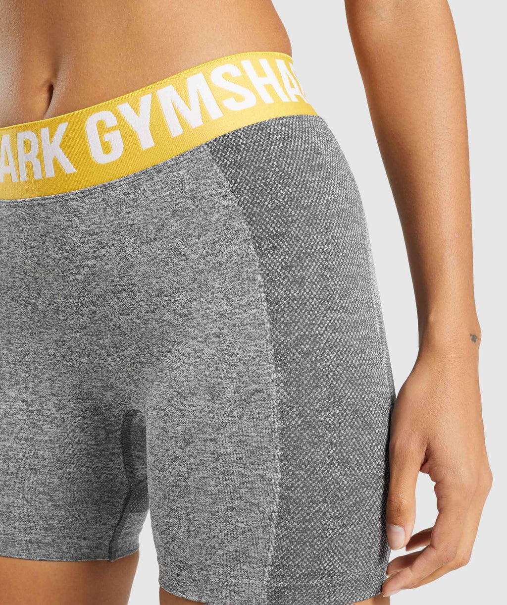gymshark-flex-shorts-charcoal-marl