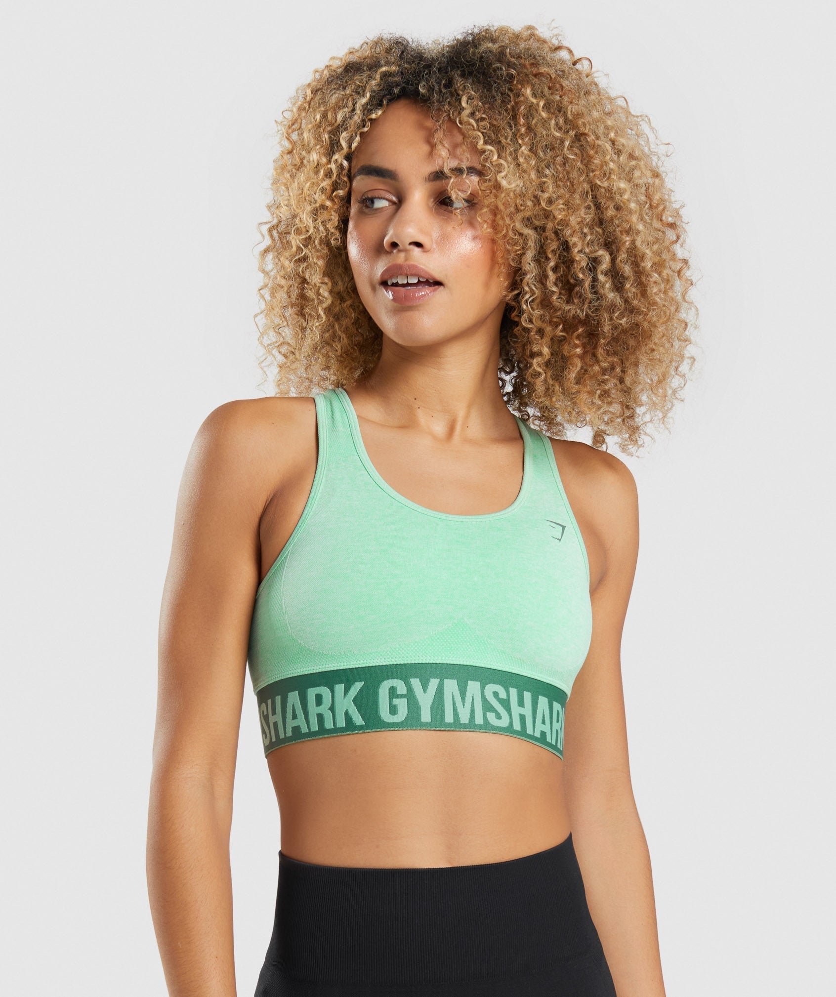 gymshark-flex-sports-bra-cactus-green-marl-aw21