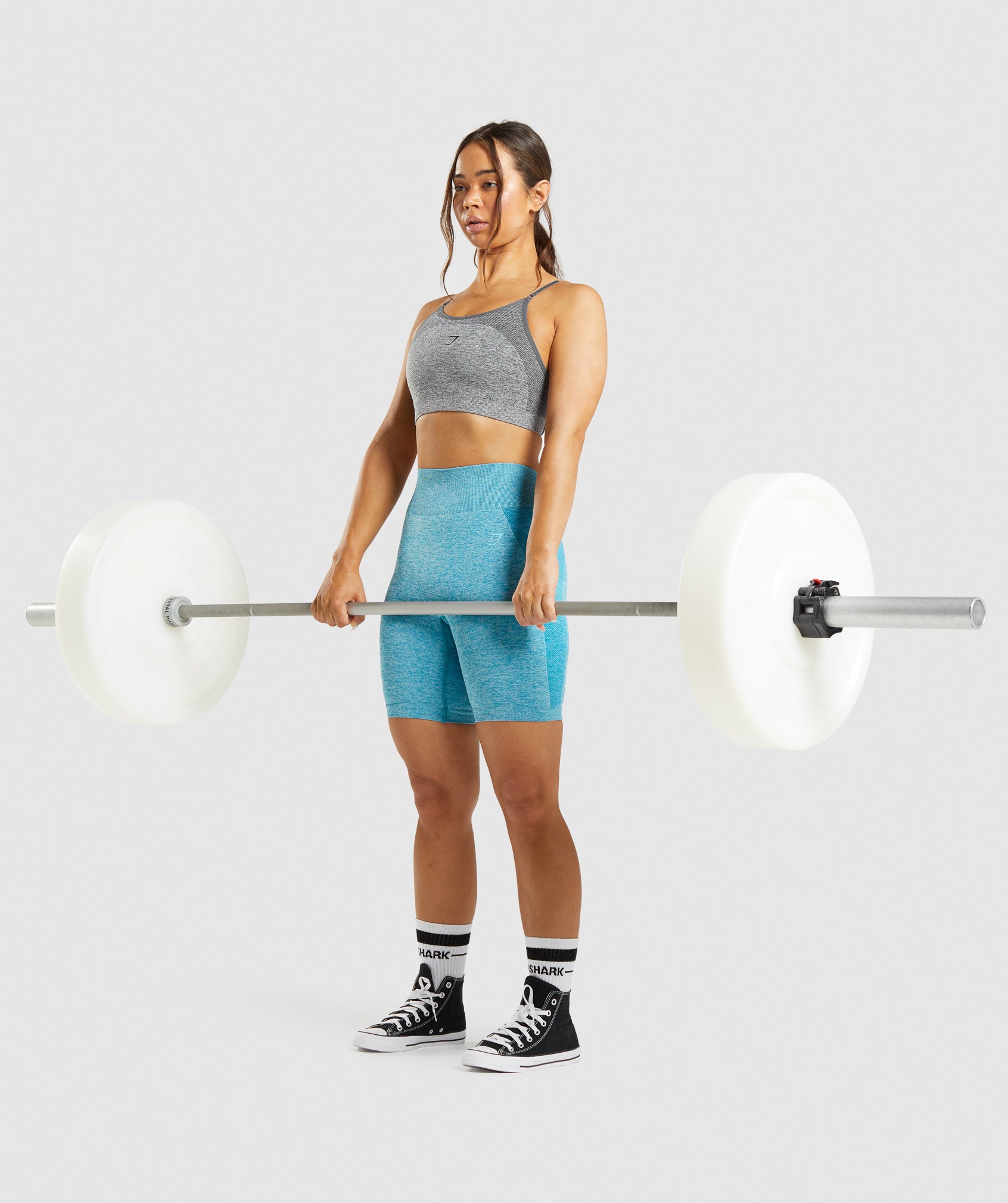 gymshark-flex-strappy-sports-bra-charcoal-aw23grey-marl