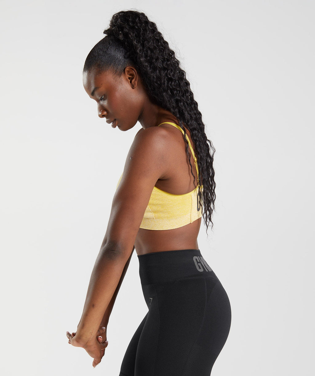gymshark-flex-strappy-sports-bra-medallion-yellow-white-marl-aw22