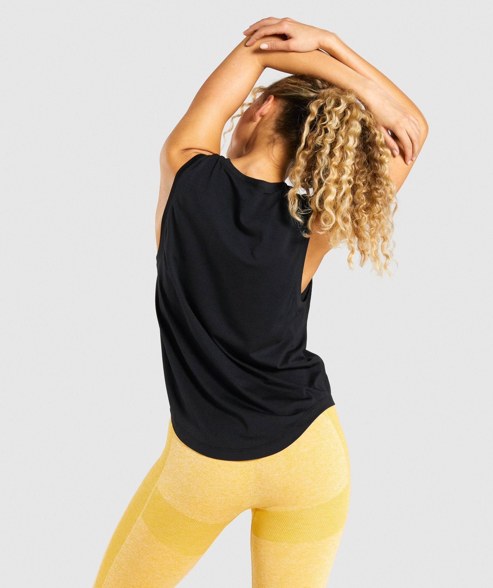 gymshark-flex-tank-black-charcoal