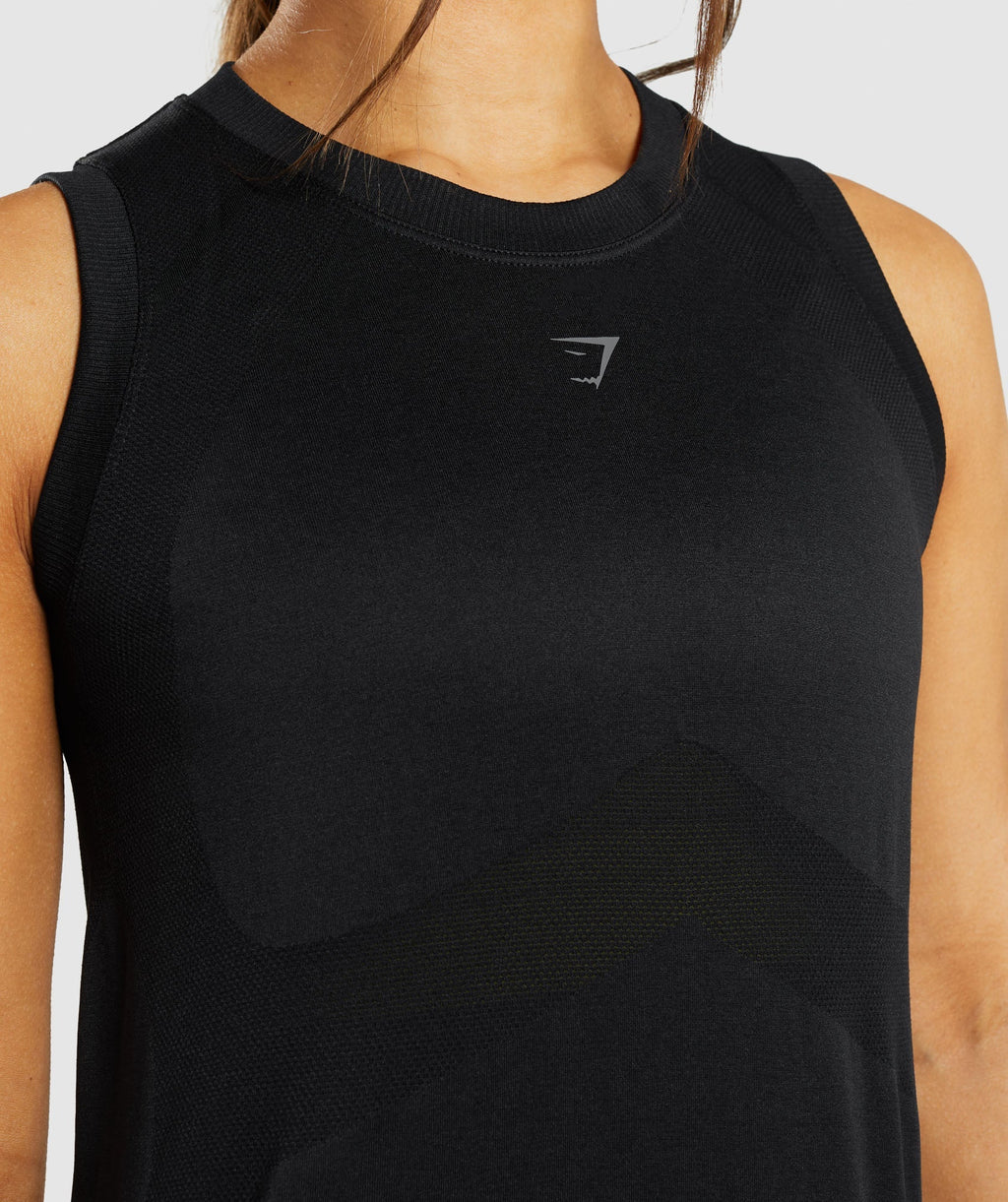gymshark-flex-tank-top-loose-black-aw21
