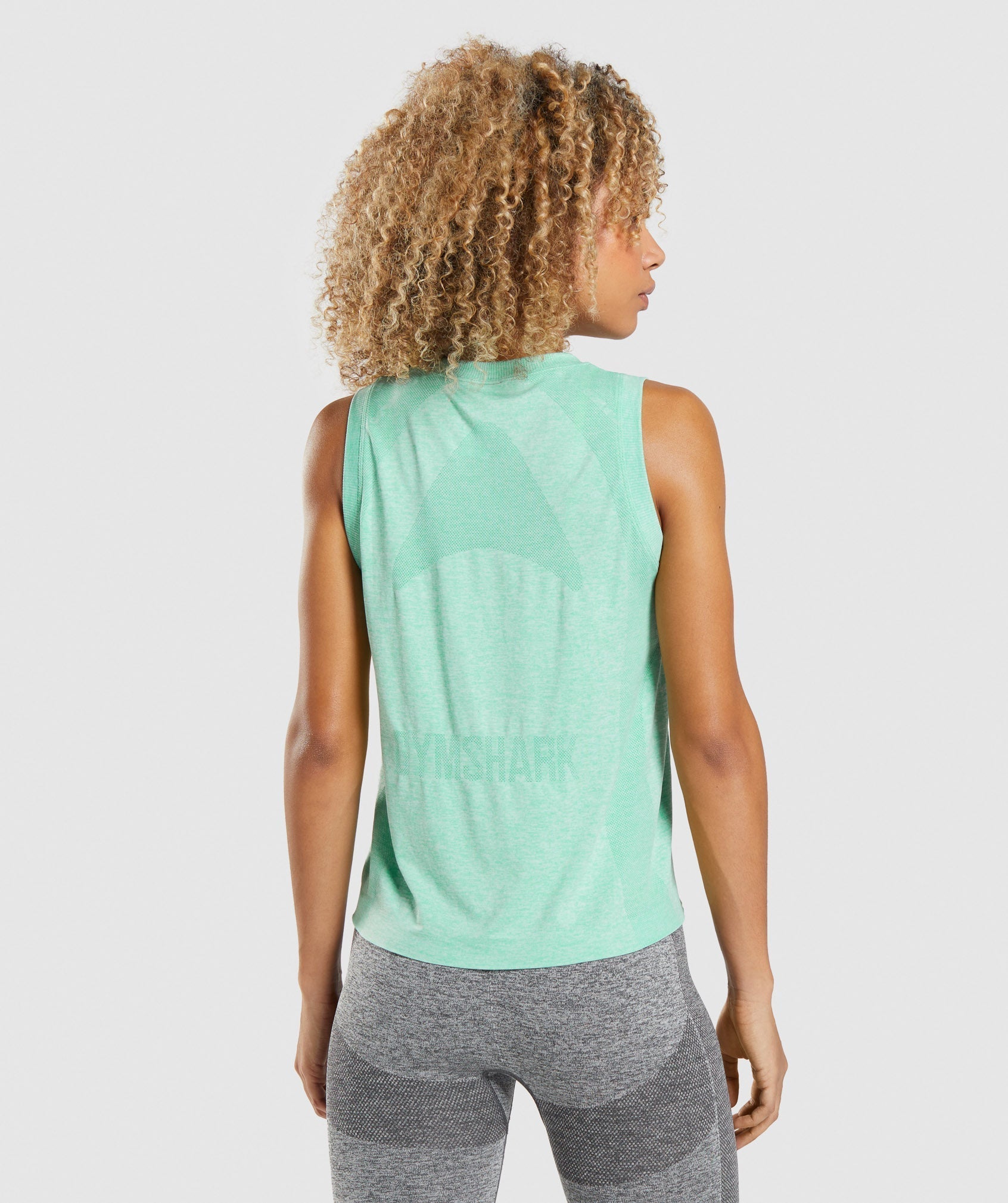gymshark-flex-loose-tank-top-cactus-green-marl-aw21