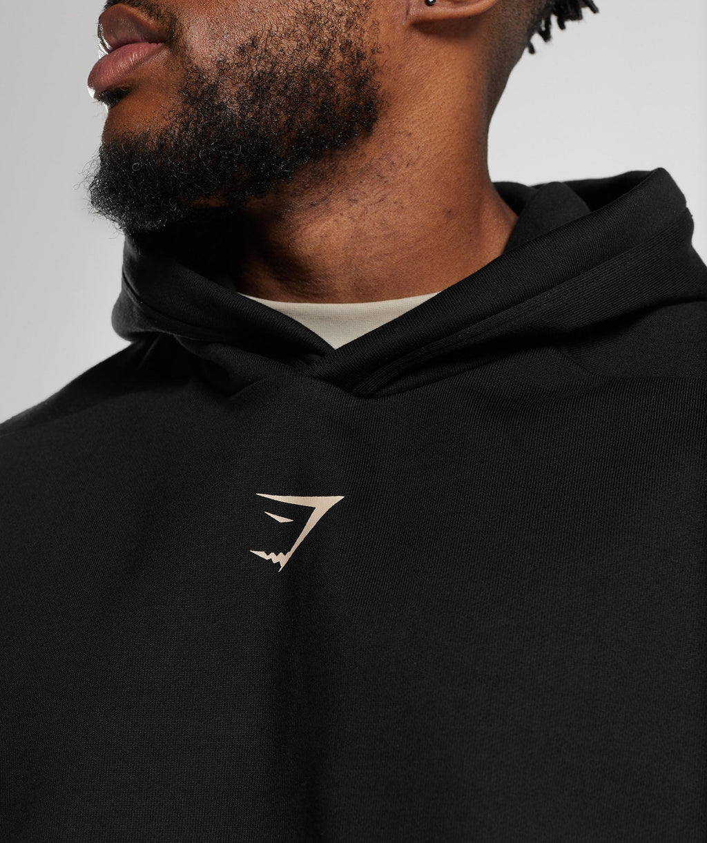 gymshark-founders-hoodie-black