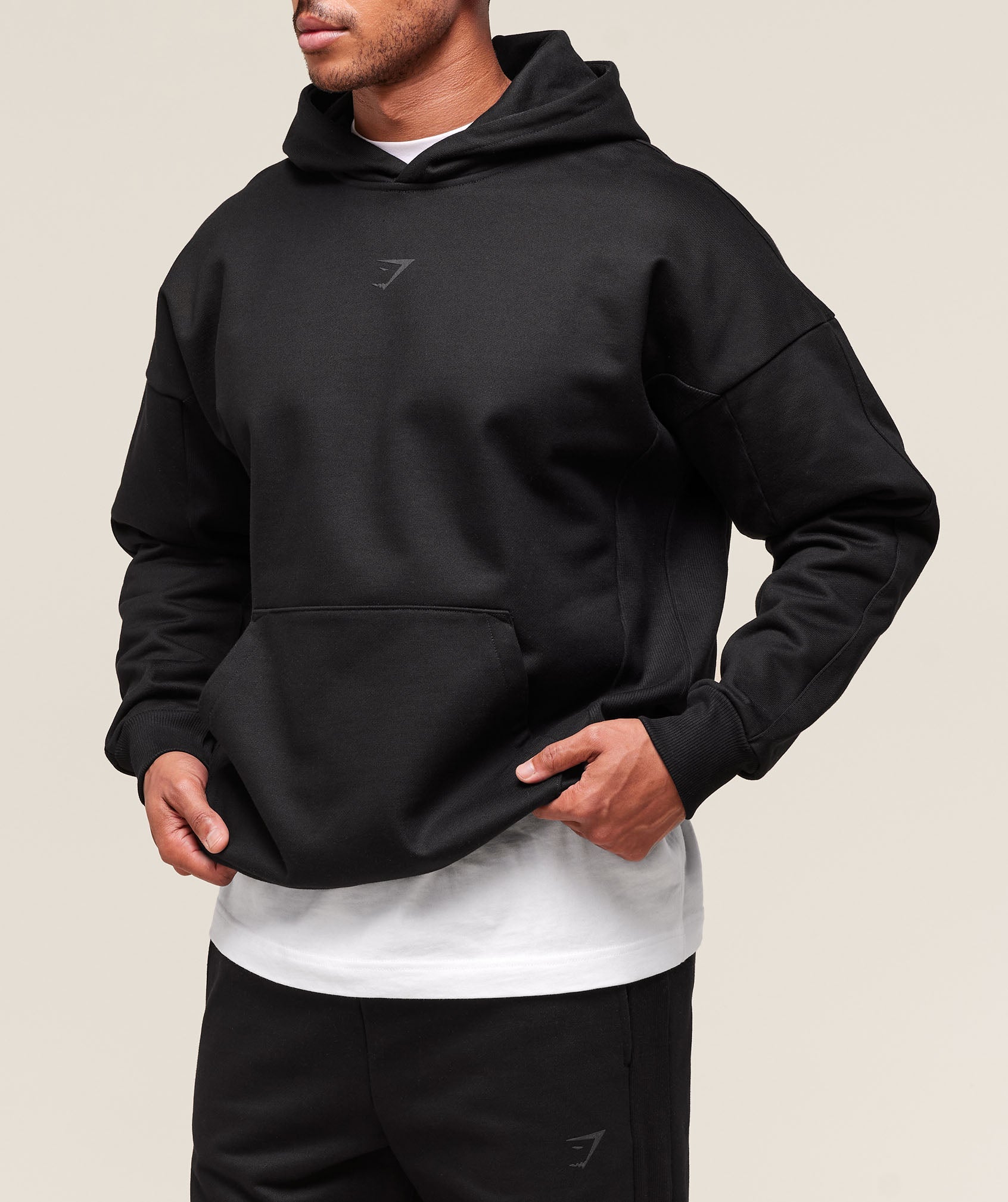 gymshark-premium-power-hoodie-black-aw24