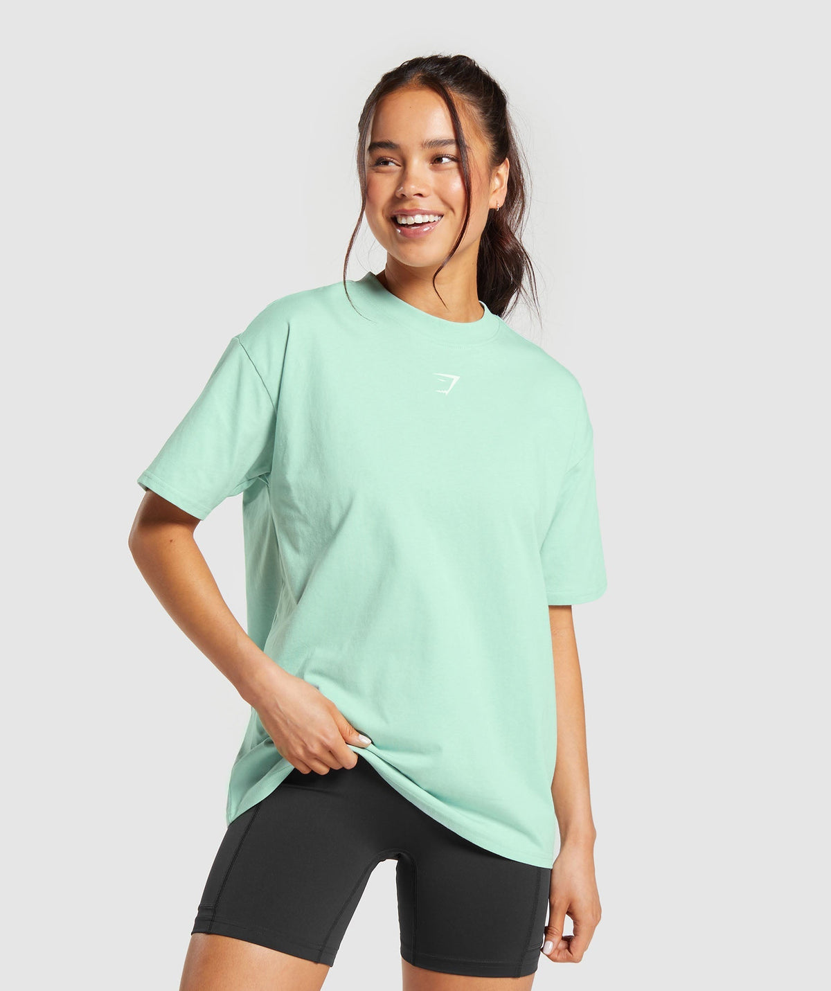 gymshark-fraction-oversized-t-shirt-lido-green-ss24