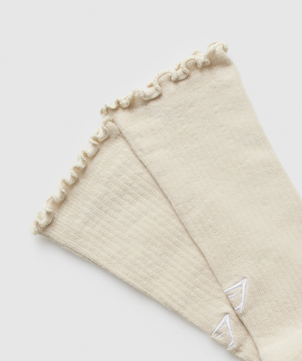 gymshark-frill-crew-single-sock-cream-beige-soft-white-aw24