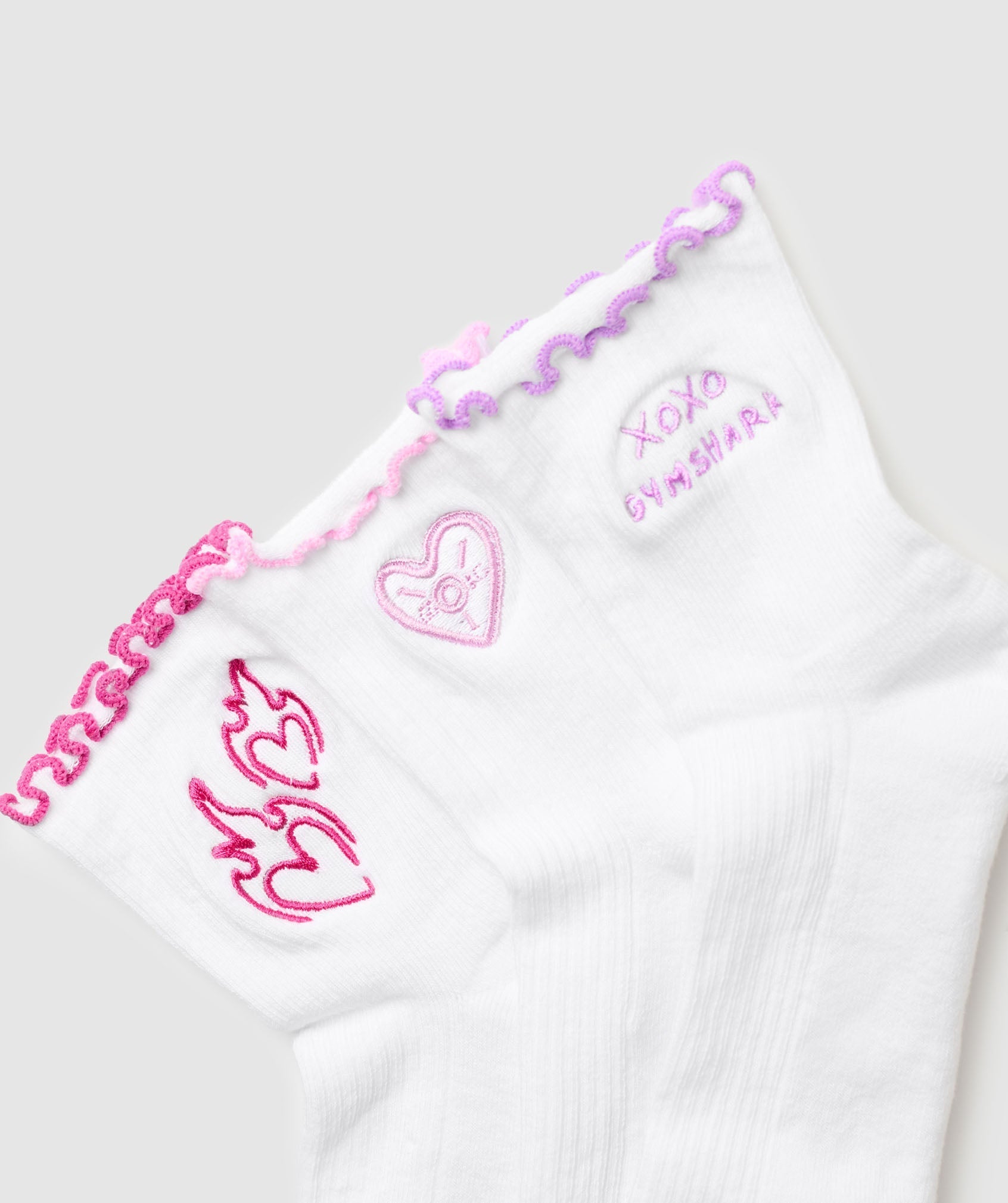 gymshark-frill-midi-sock-3pk-white-sour-pink-active-purple-winning-pink-ss25