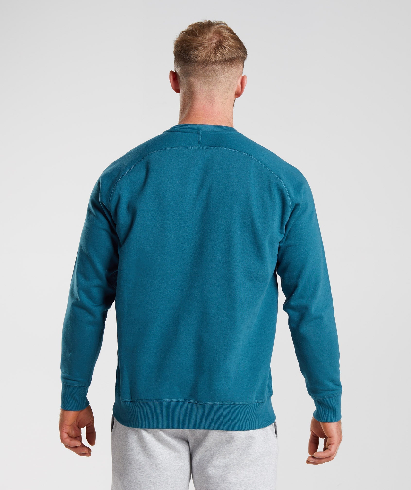 gymshark-apollo-crew-atlantic-blue-logo-aw22