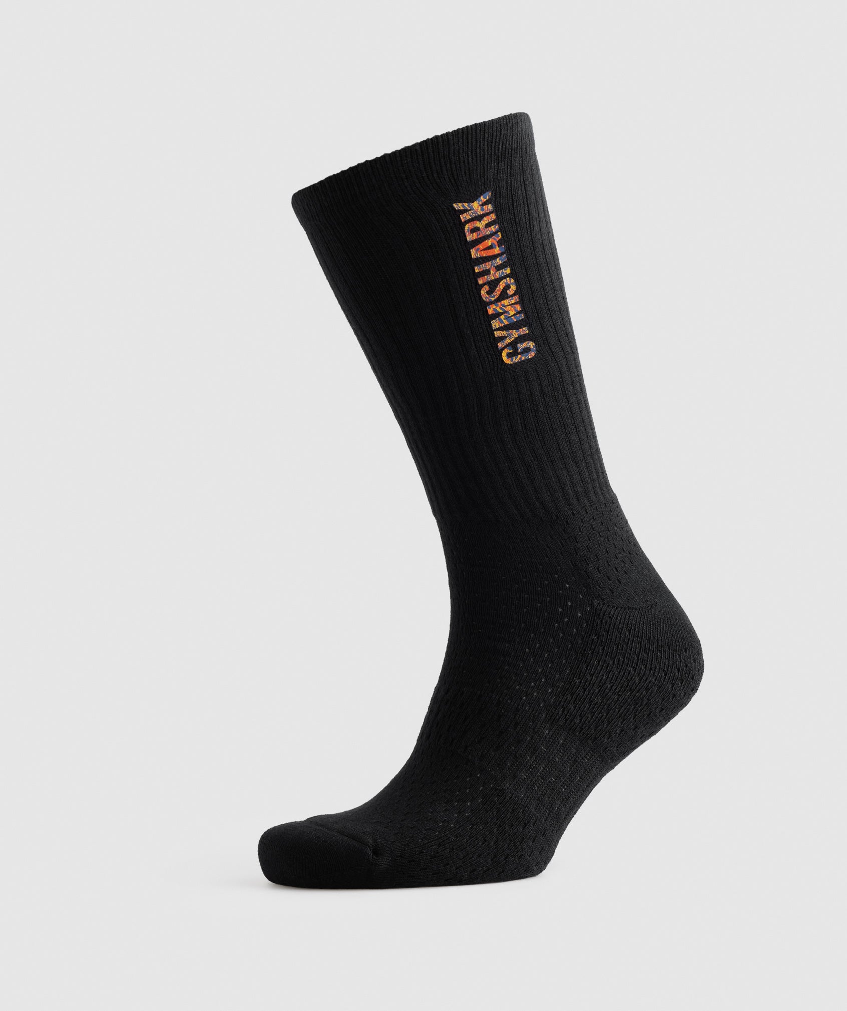 gymshark-animal-printcrew-socks-black-aw21